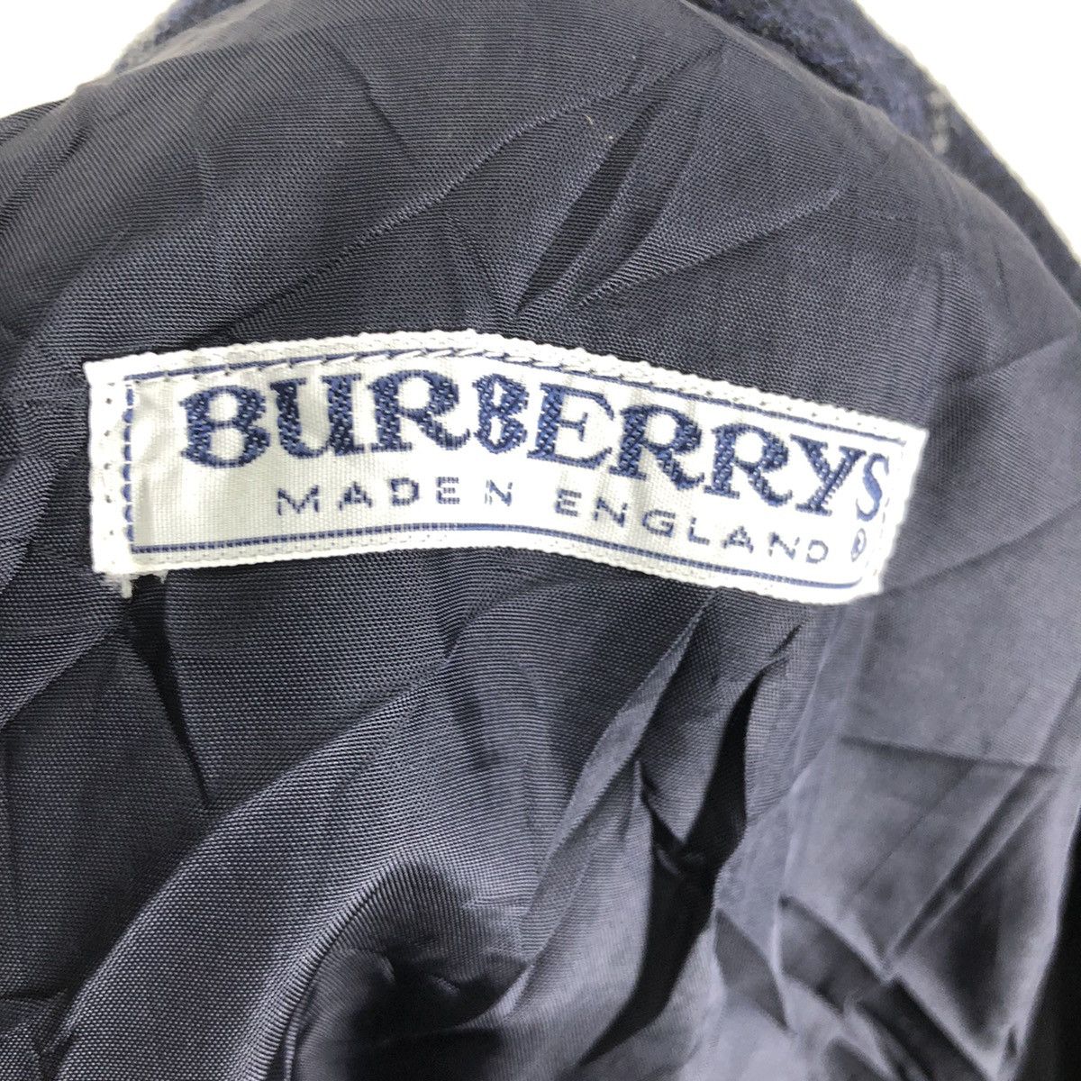 Burberry BURBERRY’S NOVA CHECK NAVY BLUE Size US 30 / EU 46 - 8 Thumbnail
