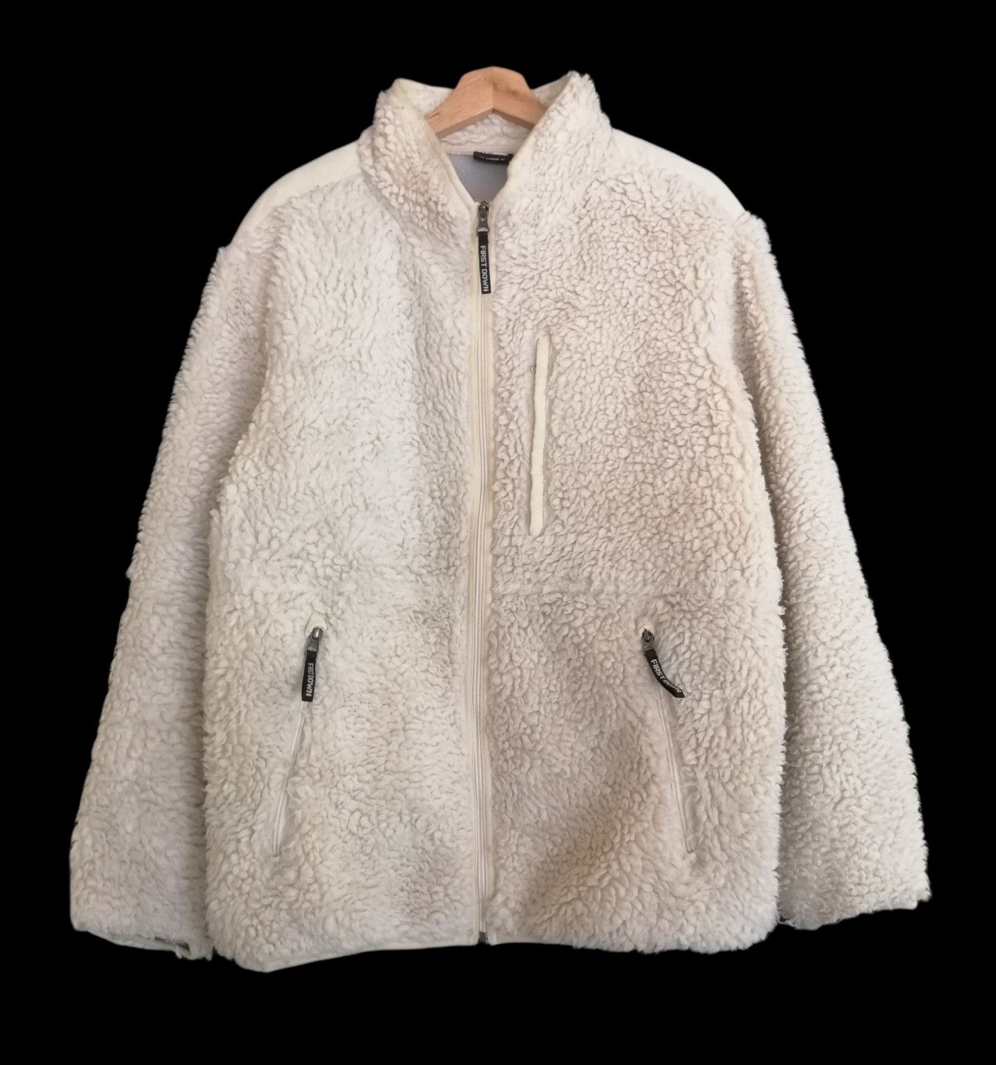 image of Outdoor Life x Vintage Deleted Today VTG First Down Usa Sherpa Fleece Jacket in Cream/White (Size M