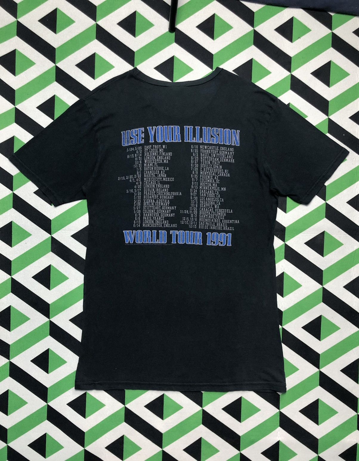 Guns N' Roses Vintage 2005 GUNS N ROSES USE YOUR ILLUSION Size US S / EU 44-46 / 1 - 2 Thumbnail