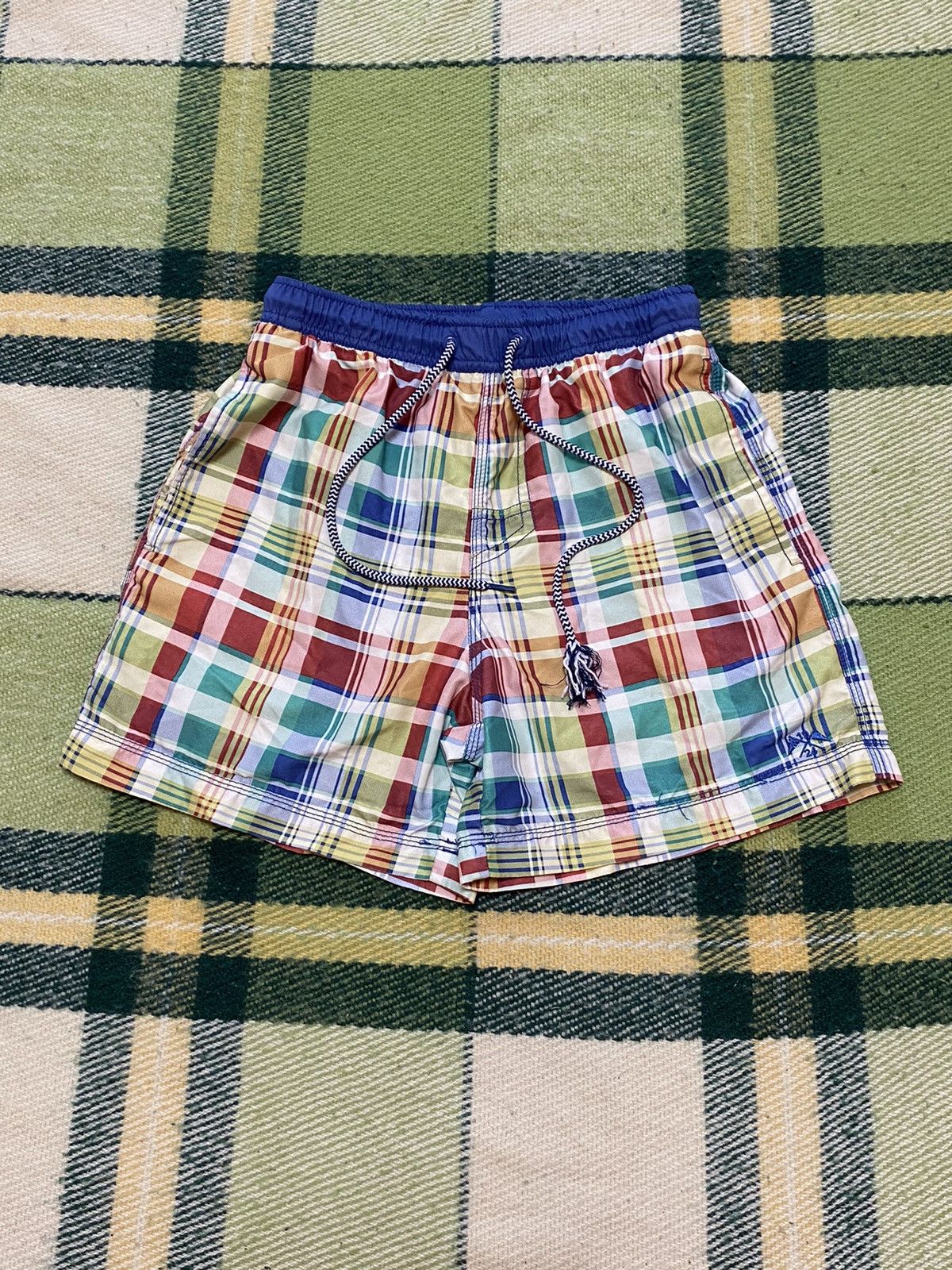 Vintage Vintage 90s art shorts streetwear Hawaiian style size S Size US 30 / EU 46 - 1 Thumbnail