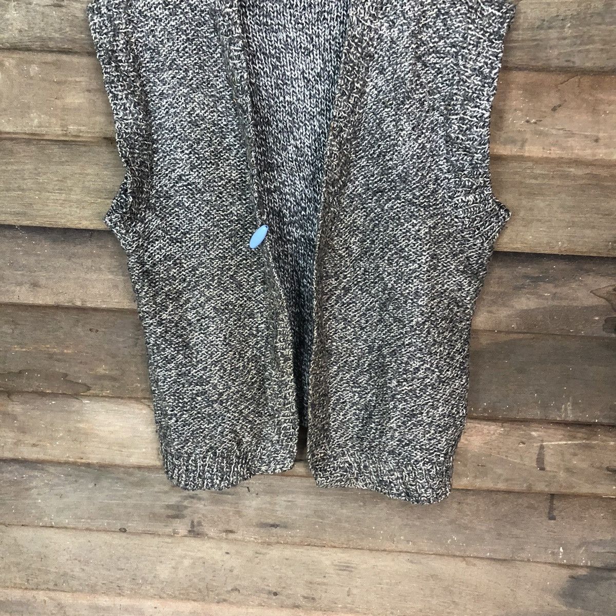 Aran Isles Knitwear × Japanese Brand Japanese Brand Grey Vest sleeveless cardigan vintage #6862 Size US M / EU 48-50 / 2 - 3 Thumbnail