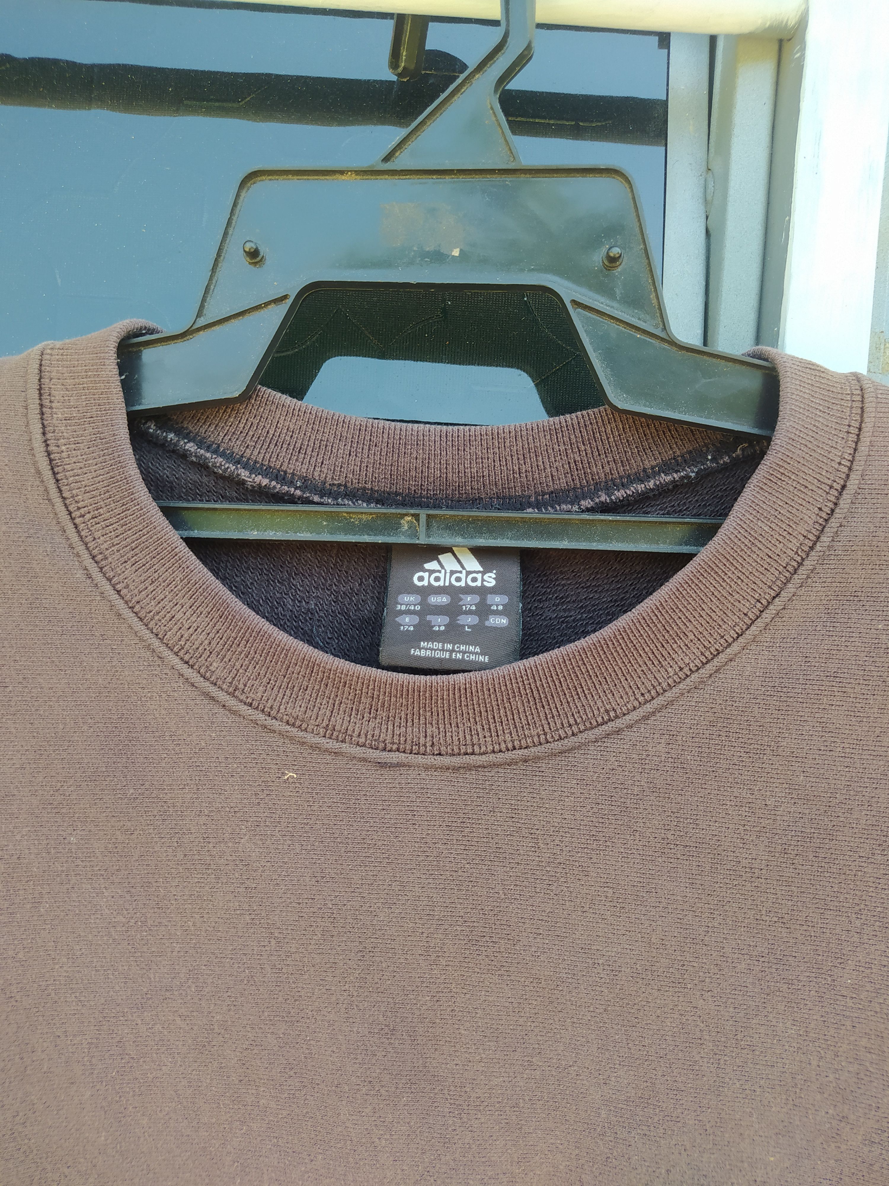 Adidas × Vintage LAST DROP Vintage Sun Faded Adidas Crewneck Sweatshirt Size US L / EU 52-54 / 3 - 3 Thumbnail