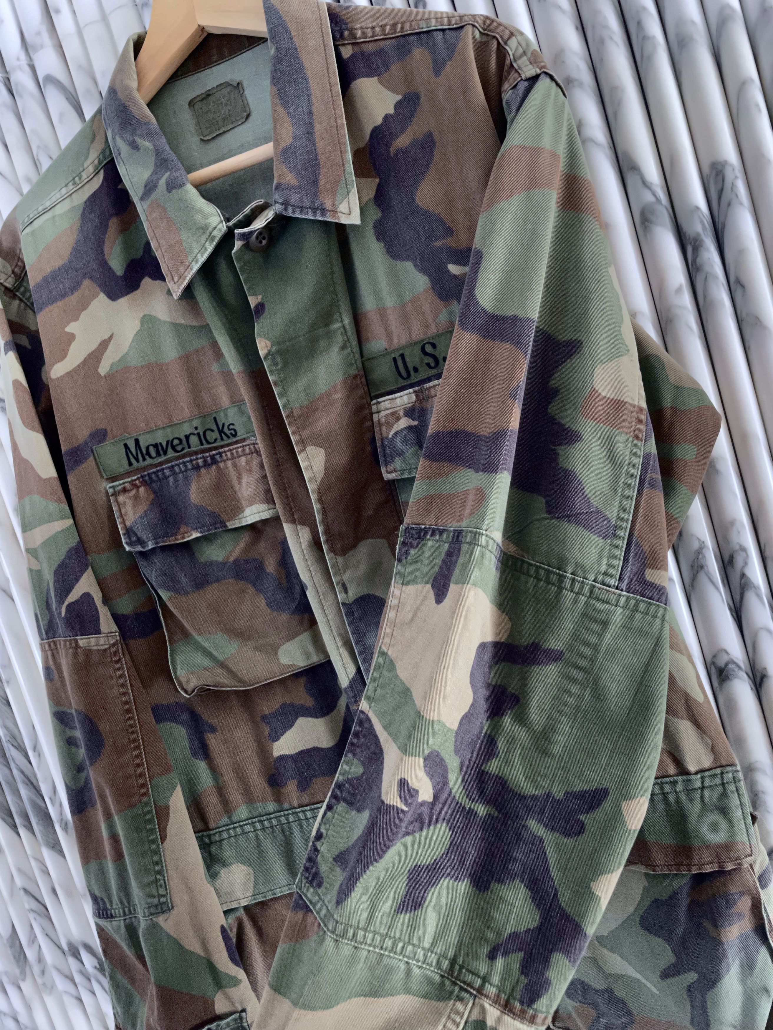 Vintage 'MAVERICKS' WOODLAND CAMOUFLAGE ARMY UNIFORM FIELD PARKA Size US L / EU 52-54 / 3 - 6 Thumbnail