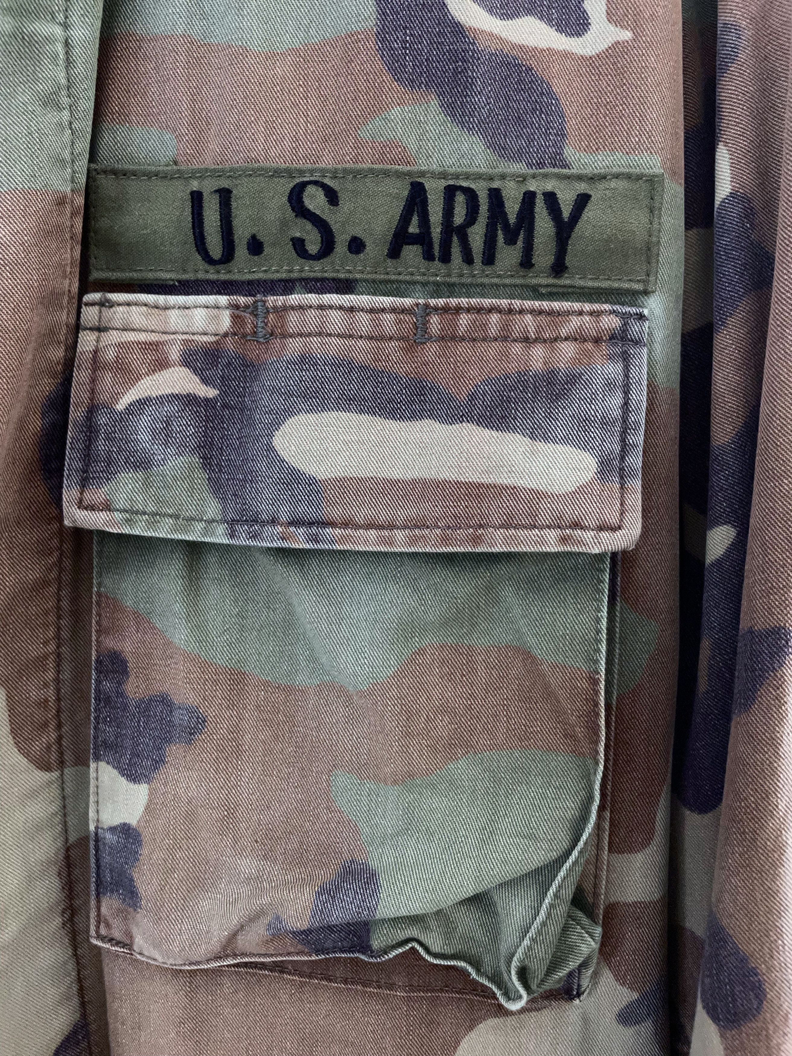 Vintage 'MAVERICKS' WOODLAND CAMOUFLAGE ARMY UNIFORM FIELD PARKA Size US L / EU 52-54 / 3 - 4 Thumbnail