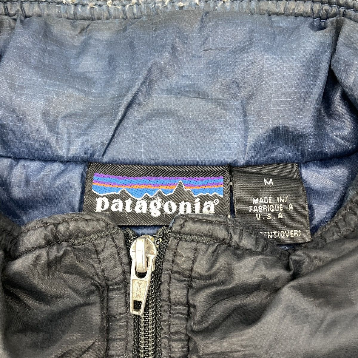 Patagonia × Vintage Vintage 90s Patagonia Half Zipper Distressed Vest Jacket Size US M / EU 48-50 / 2 - 4 Thumbnail