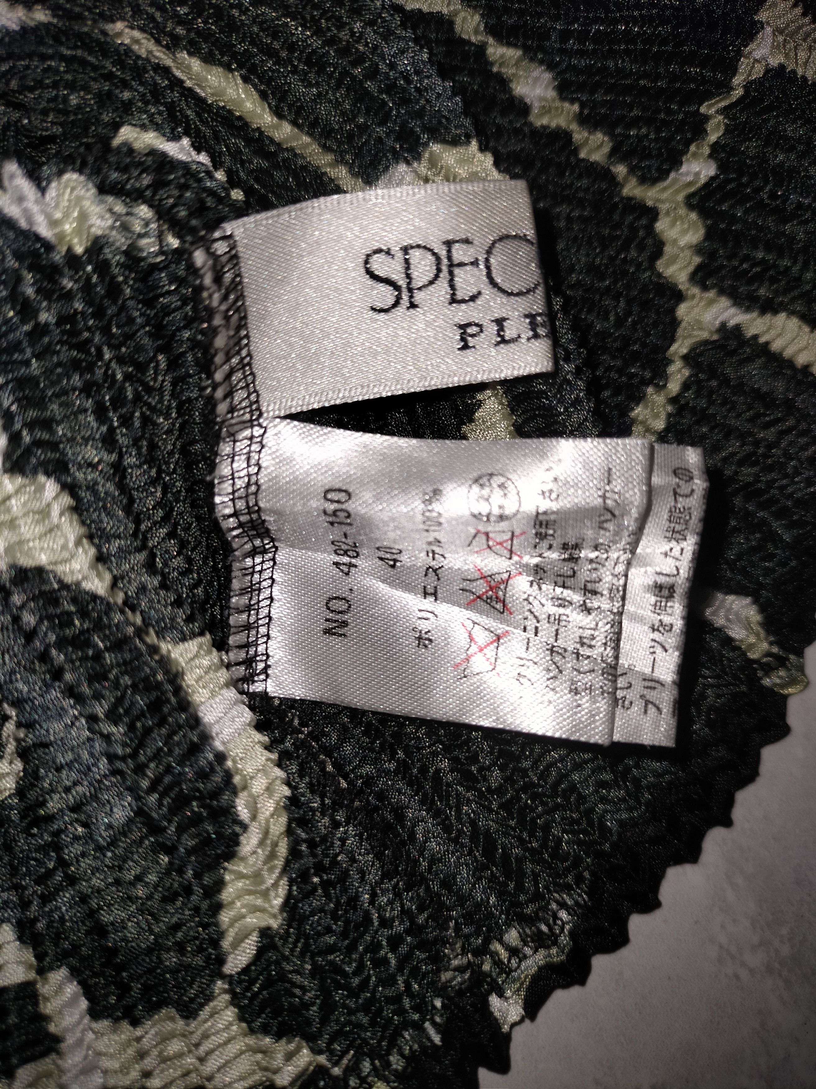 Japanese Brand Specchio Pleats top like issey miyake pleats please Size S / US 4 / IT 40 - 3 Thumbnail