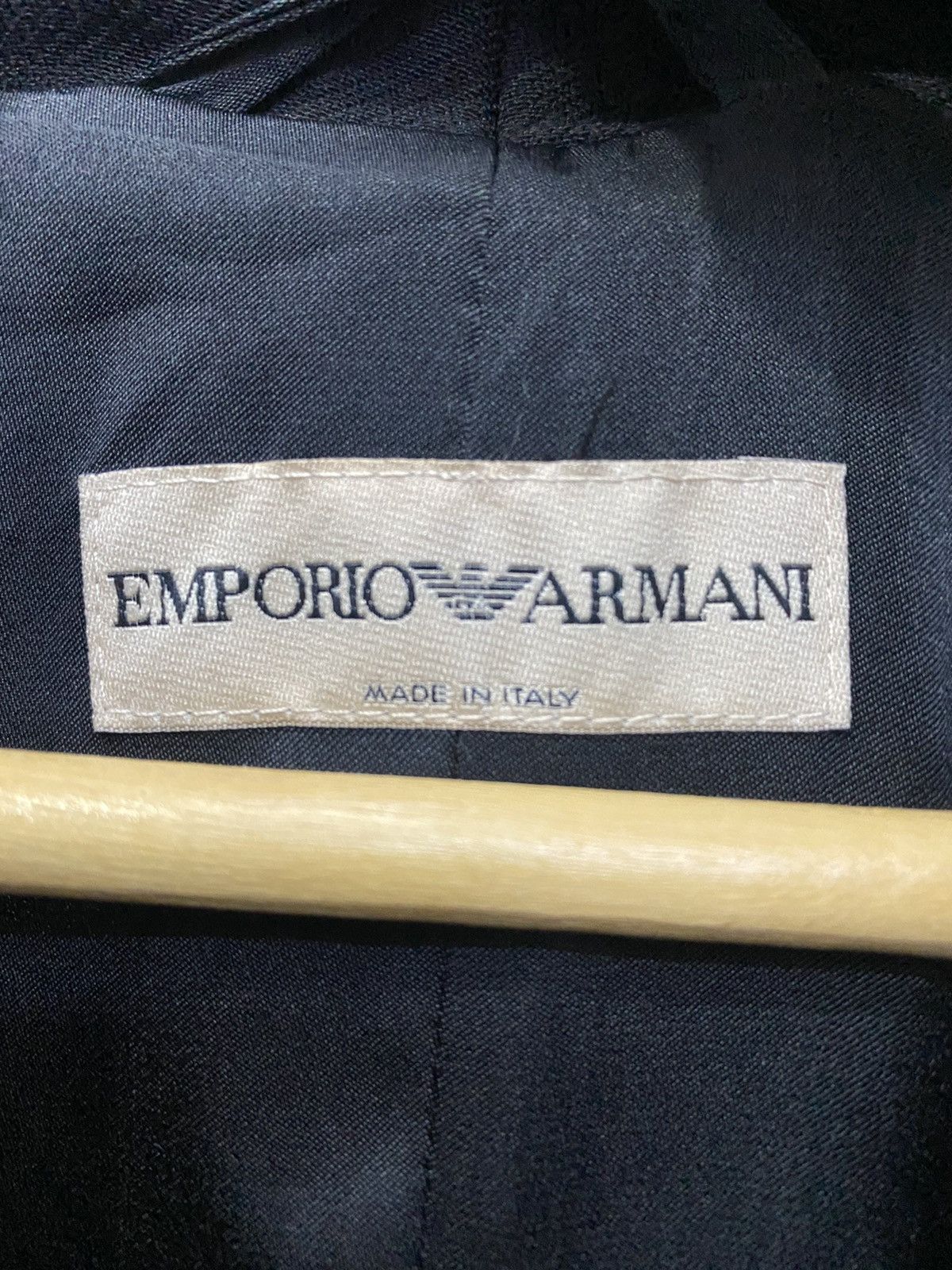 Emporio Armani × Giorgio Armani EMPORIO ARMANI CROPPED TWISTED COLLAR CROP JACKET Size US S / EU 44-46 / 1 - 14 Thumbnail