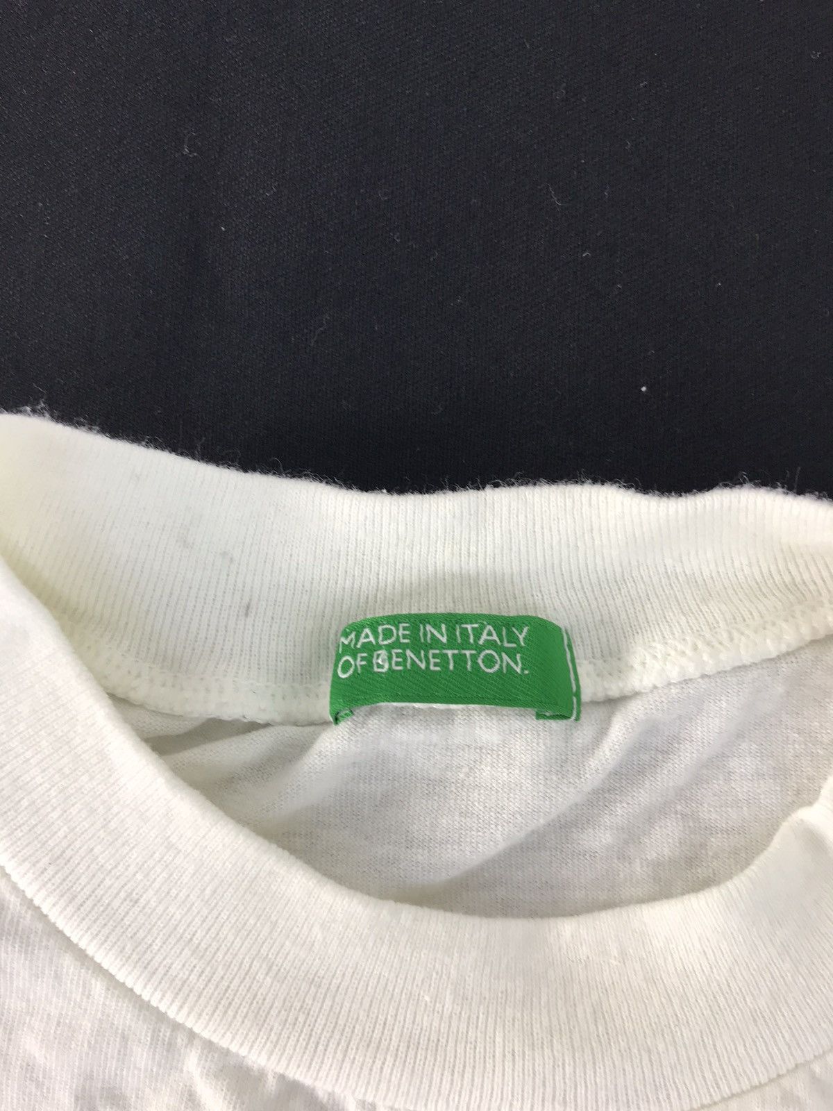 Benetton 90s The Color Of Benetton UCOB Made In Italy Tee K1206j Size US S / EU 44-46 / 1 - 5 Thumbnail