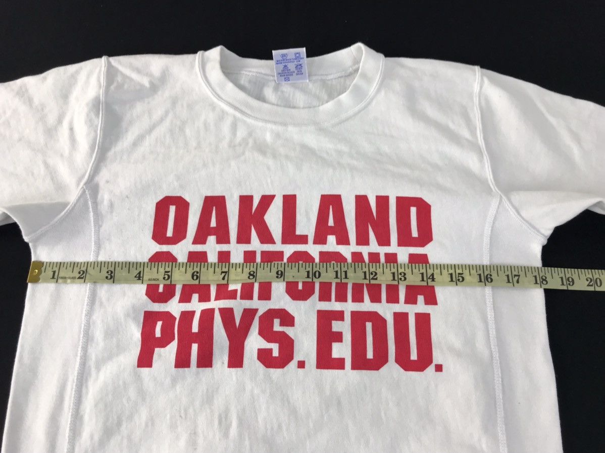 Champion Champion Oakland California Phys Edu Spell Out Tee Size US S / EU 44-46 / 1 - 12 Thumbnail