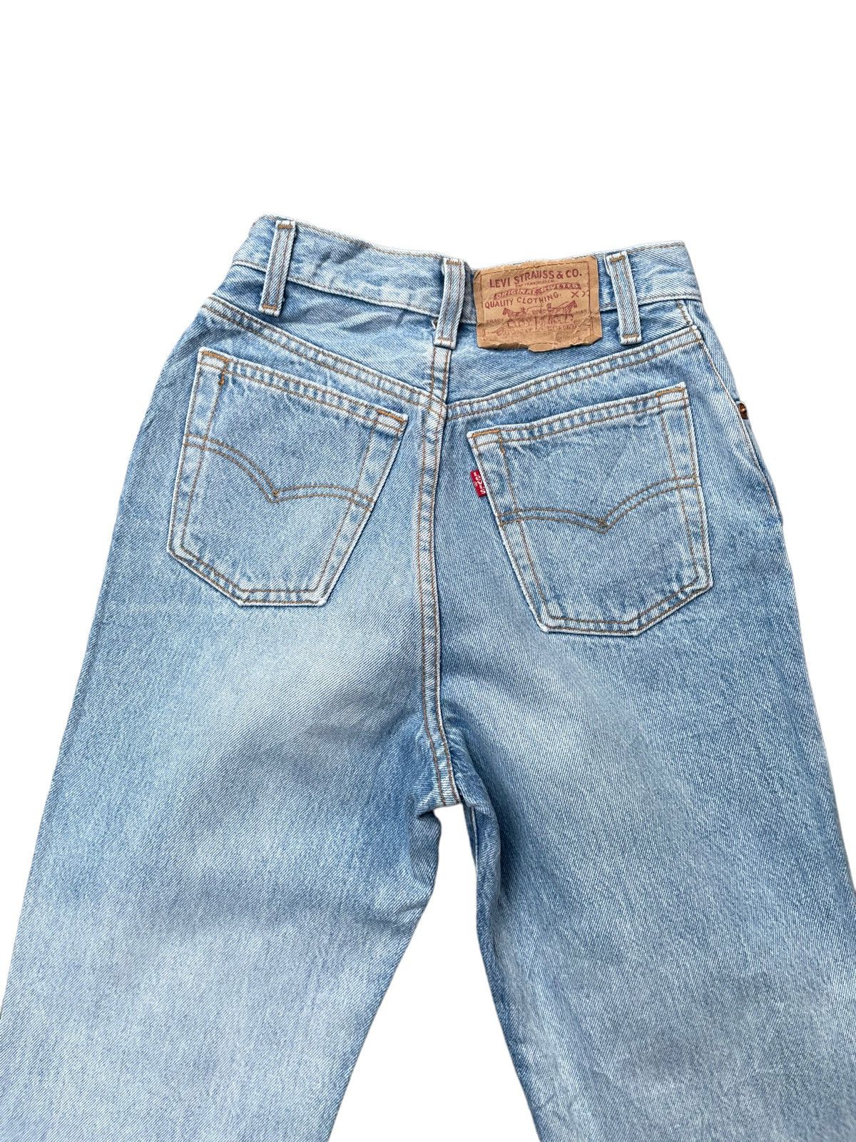 Levi's × Vintage Vintage 1990 Levis 501 e Faded Distresed Size 25" / US 0 / IT 36 - 7 Thumbnail