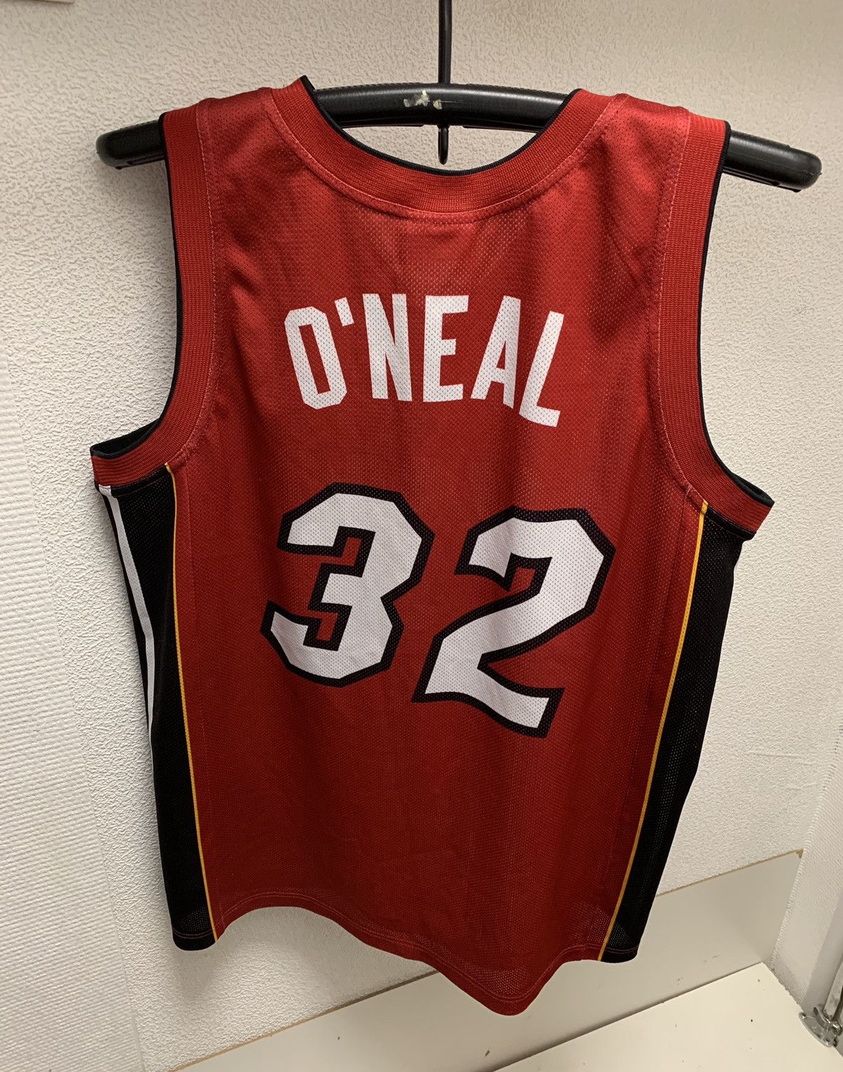 Champion Shaquel O’neal Miami heat vintage nba champion jersey 32 L Size US L / EU 52-54 / 3 - 2 Thumbnail