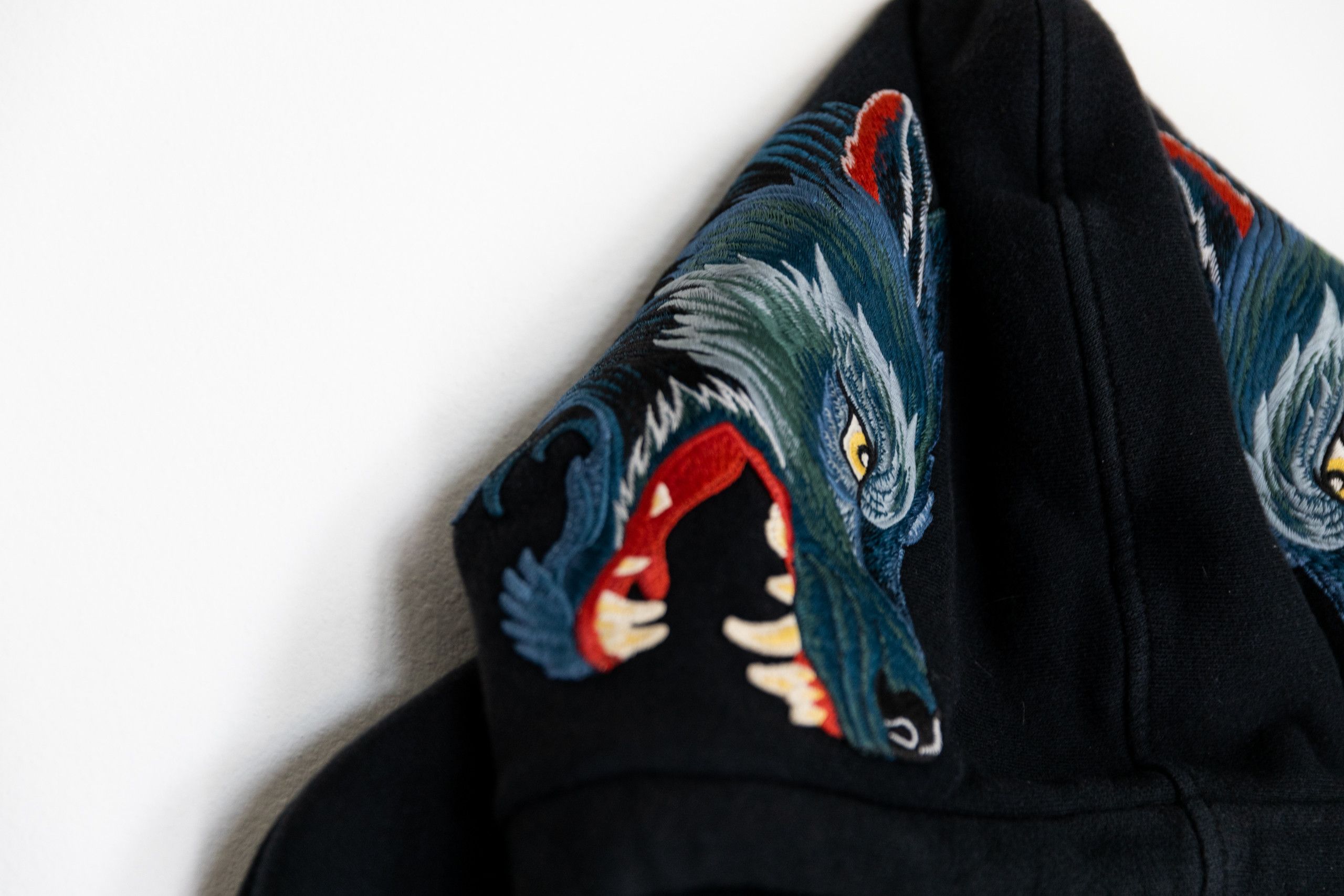 Gucci Wolf embroidered hoodie Size US S / EU 44-46 / 1 - 4 Thumbnail