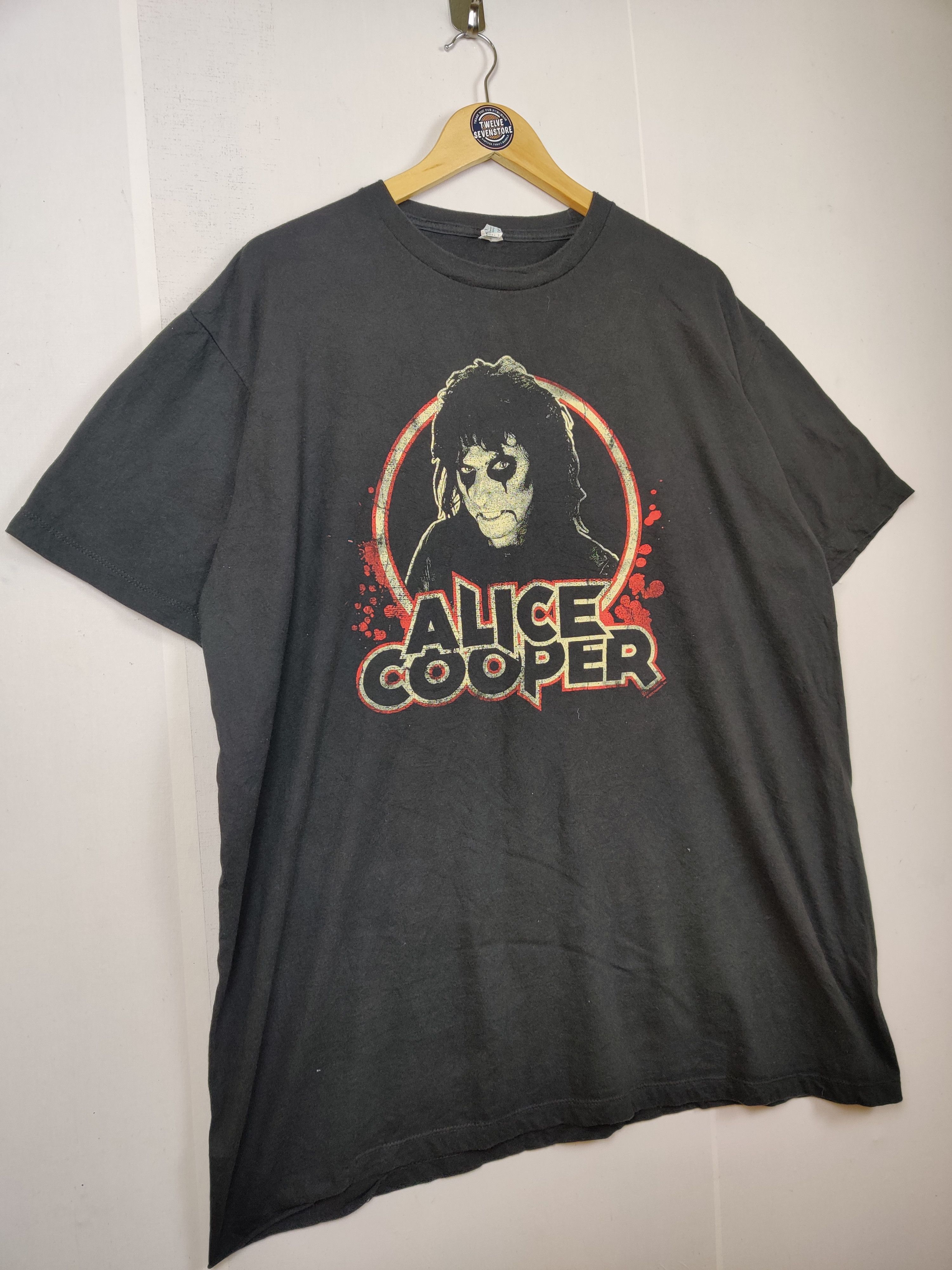 Band Tees Vintage Alice Cooper Band Tee Tshirt Size US XXL / EU 58 / 5 - 4 Thumbnail