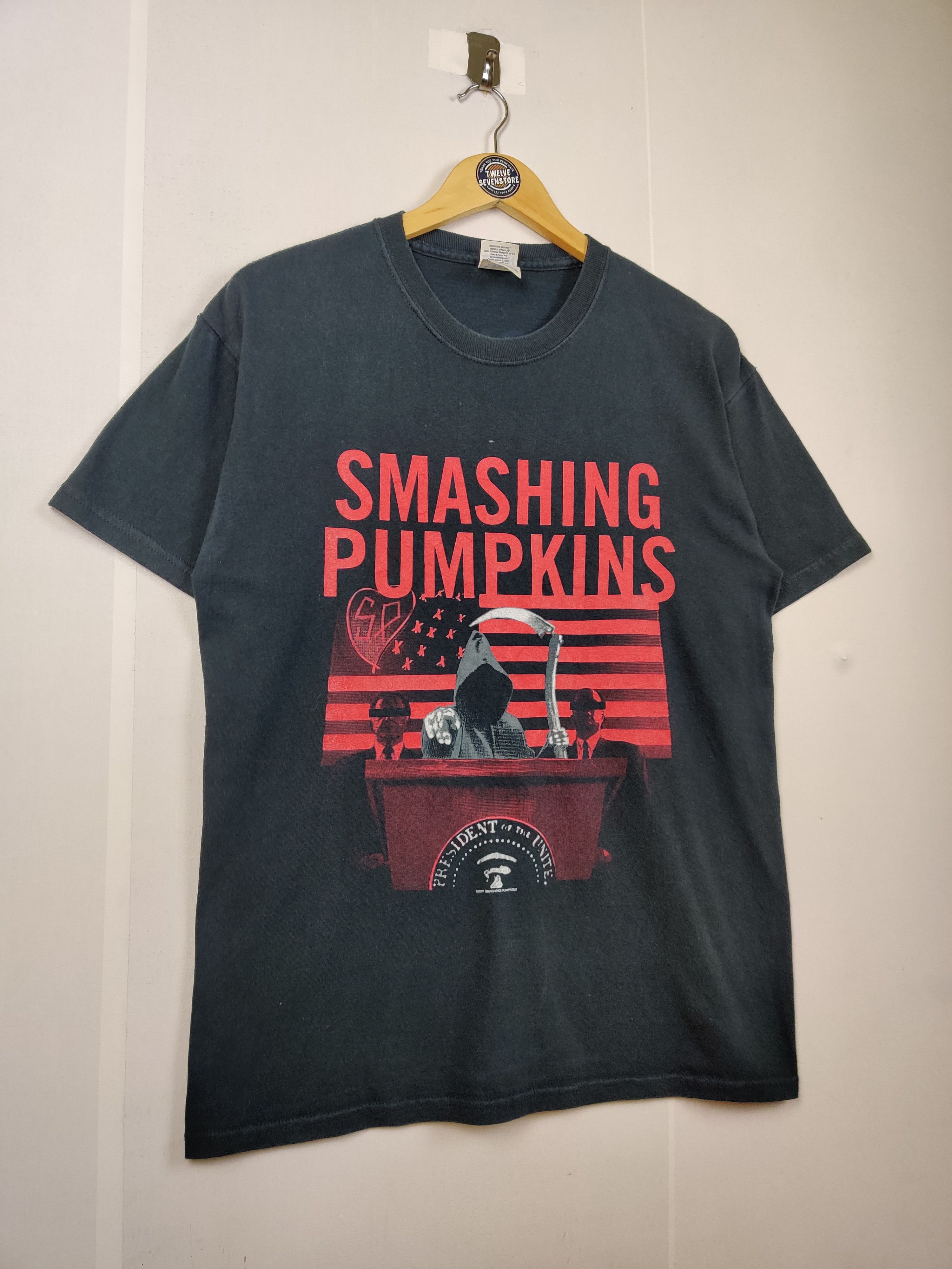 Band Tees Vintage Smashing Pumpkins Tour Band Tee Tshirt Size US M / EU 48-50 / 2 - 4 Thumbnail