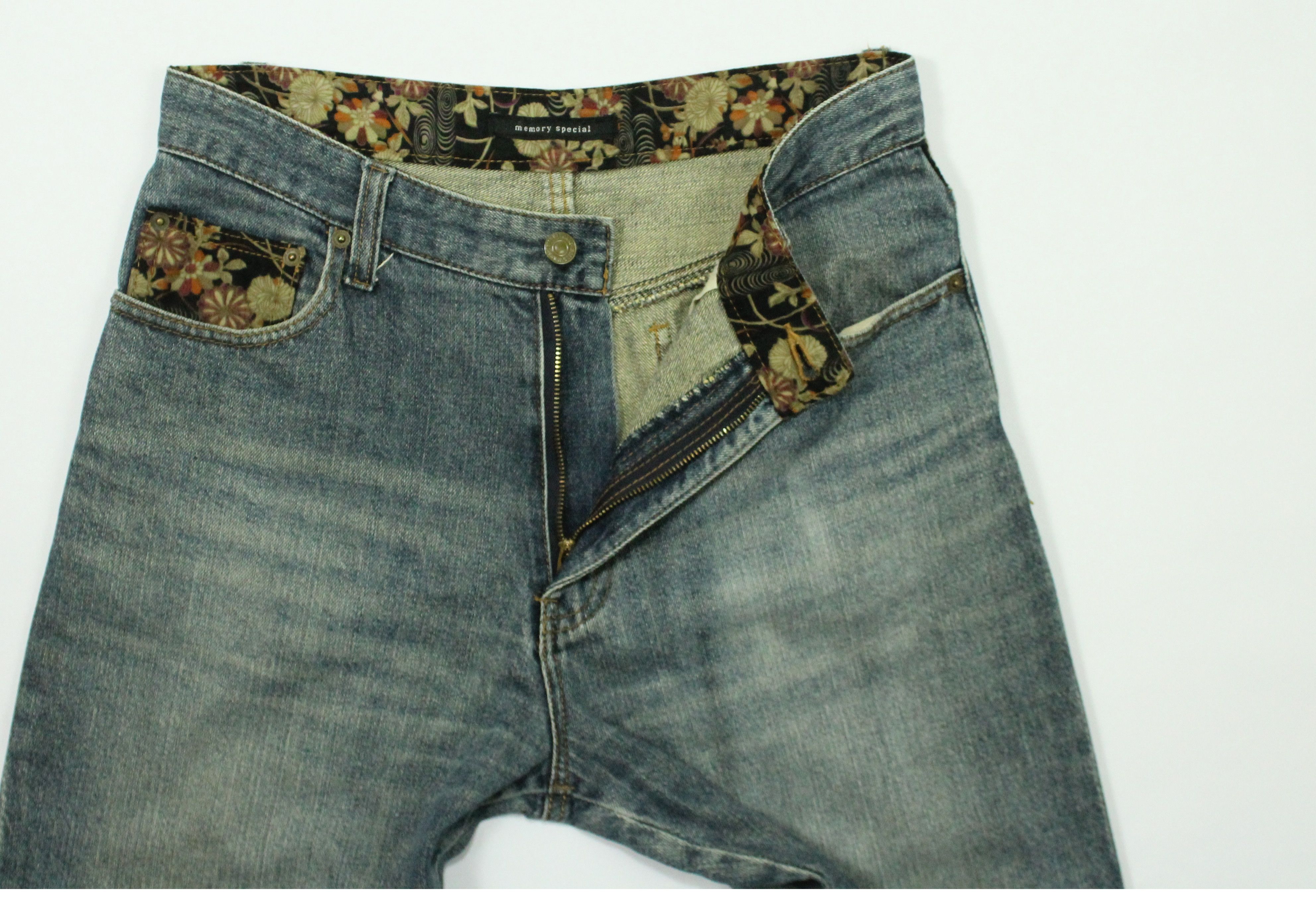 Japanese Brand EMBROIDERED Denim Double Pockets Japan Distressed Faded Size US 30 / EU 46 - 15 Thumbnail