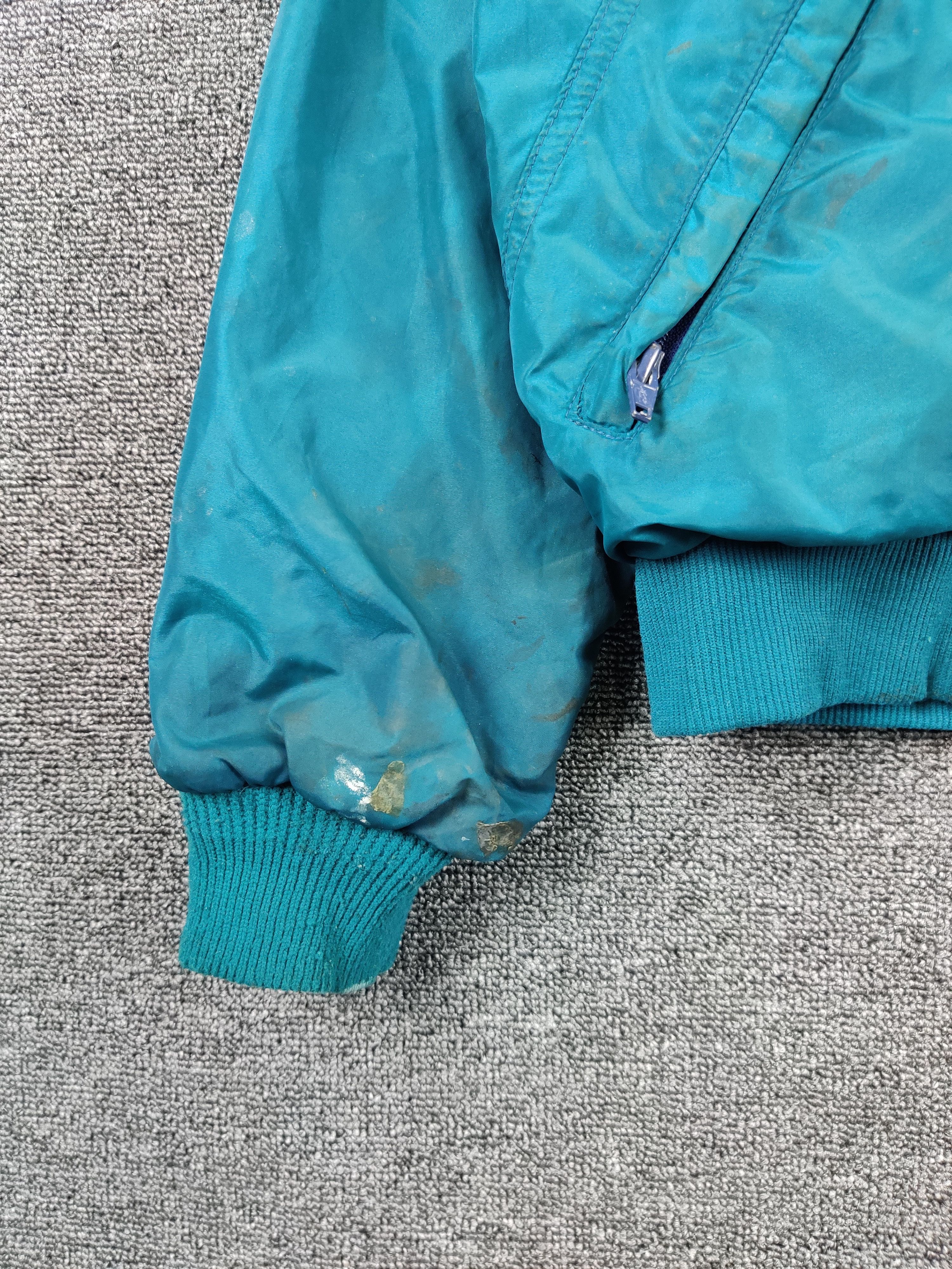 Patagonia Vintage Thrashed Patagonia Distressed Bomber Jacket Size US M / EU 48-50 / 2 - 4 Thumbnail
