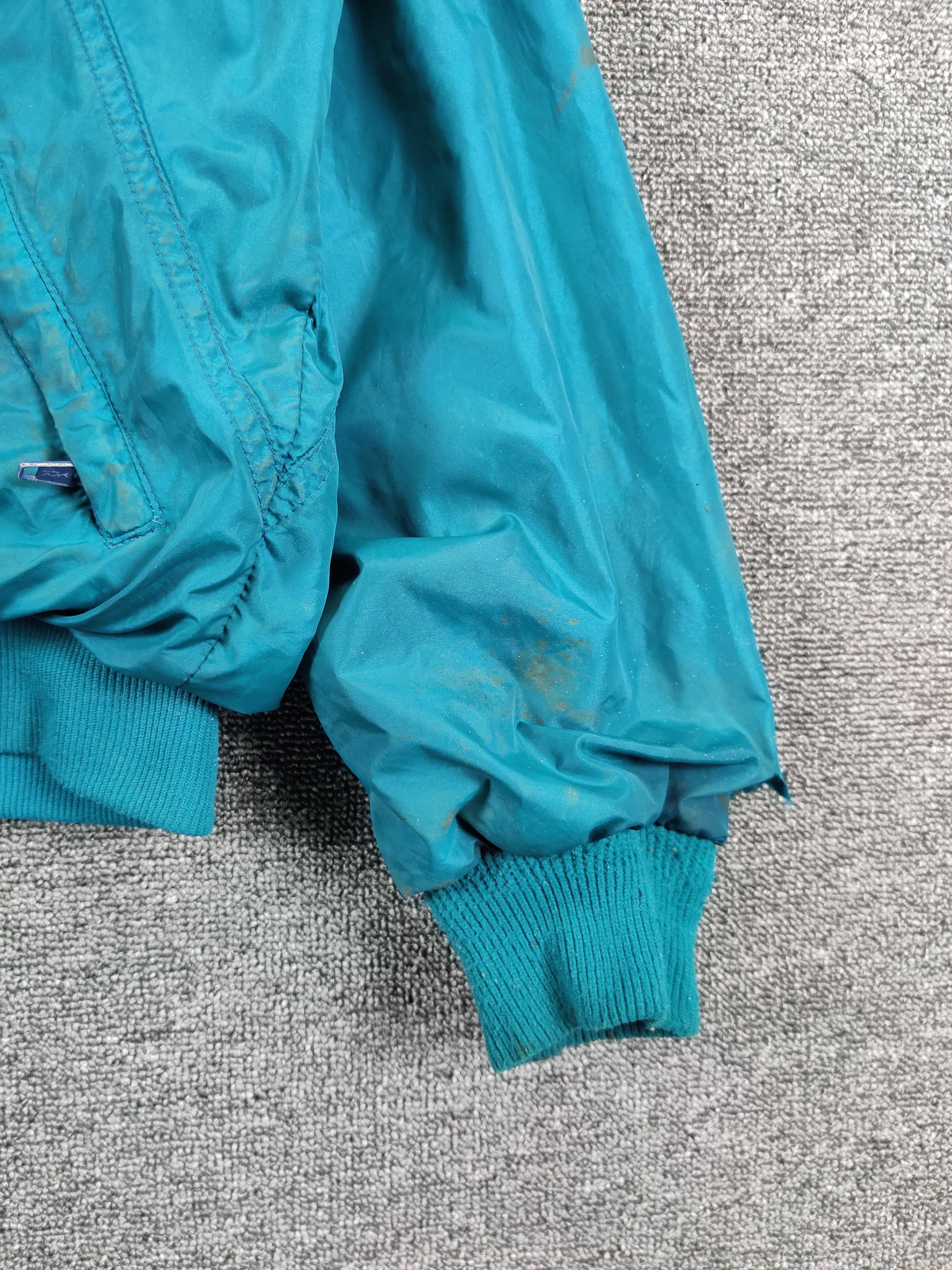 Patagonia Vintage Thrashed Patagonia Distressed Bomber Jacket Size US M / EU 48-50 / 2 - 3 Thumbnail