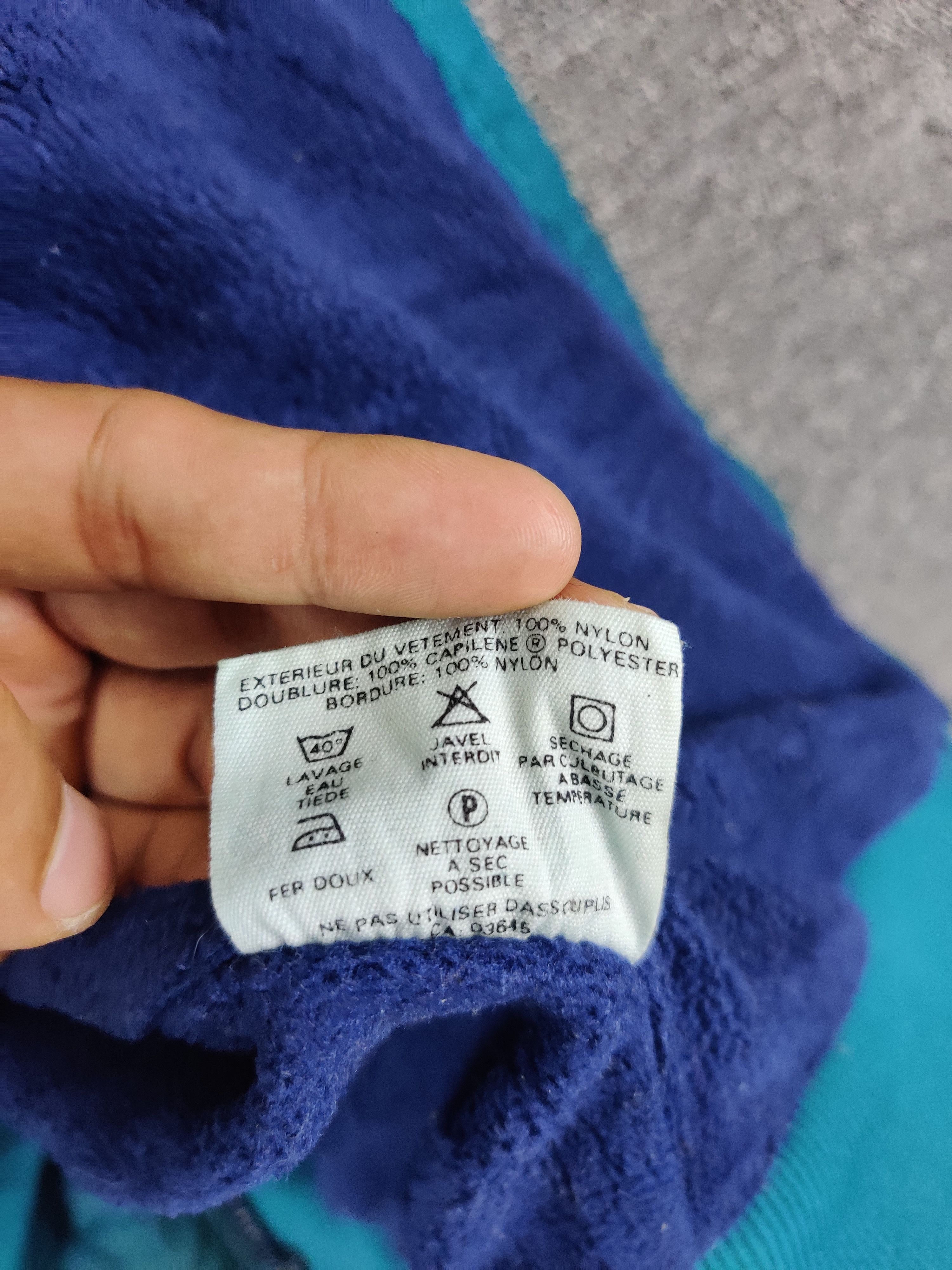Patagonia Vintage Thrashed Patagonia Distressed Bomber Jacket Size US M / EU 48-50 / 2 - 16 Thumbnail