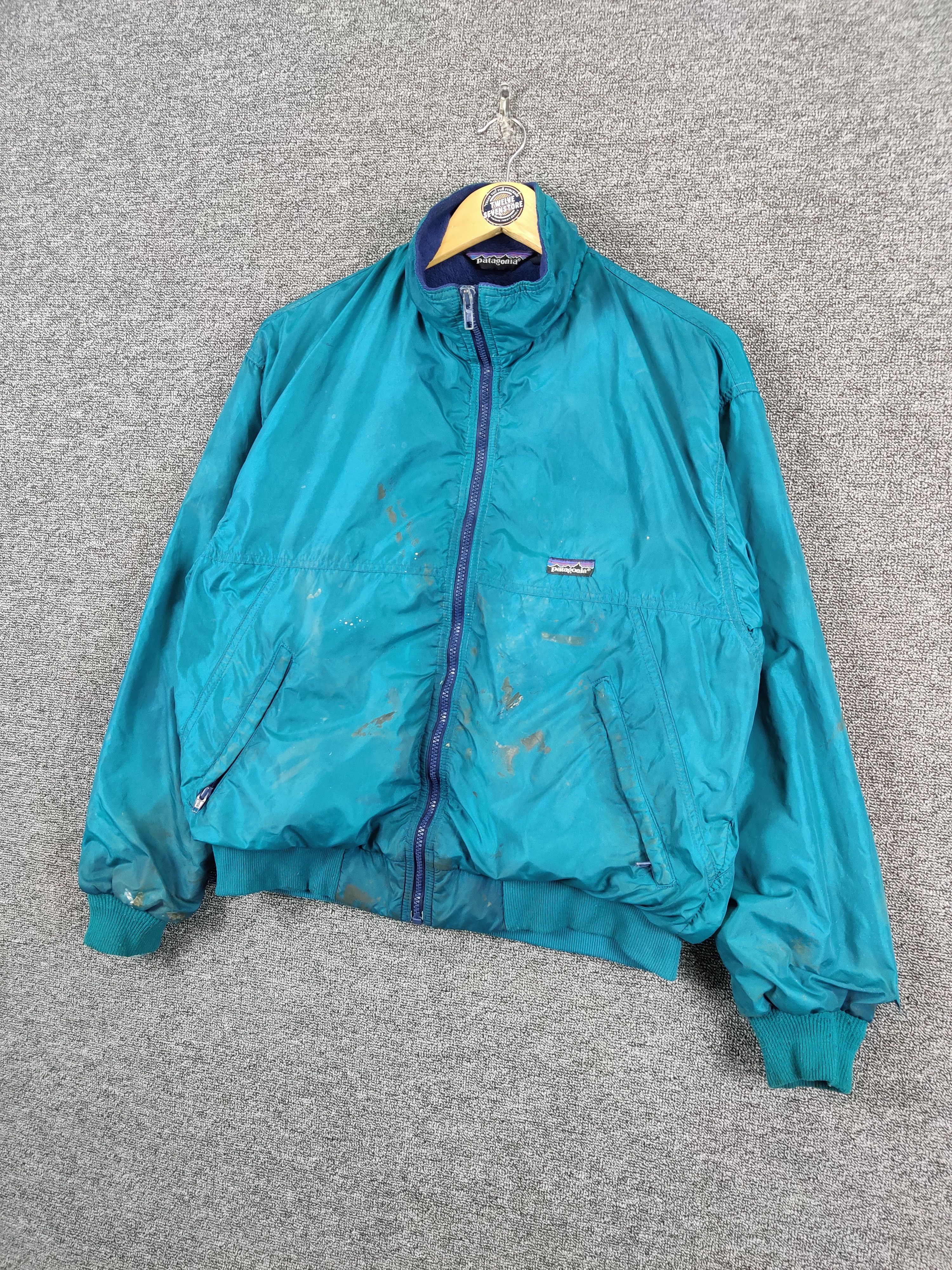Patagonia Vintage Thrashed Patagonia Distressed Bomber Jacket Size US M / EU 48-50 / 2 - 2 Thumbnail