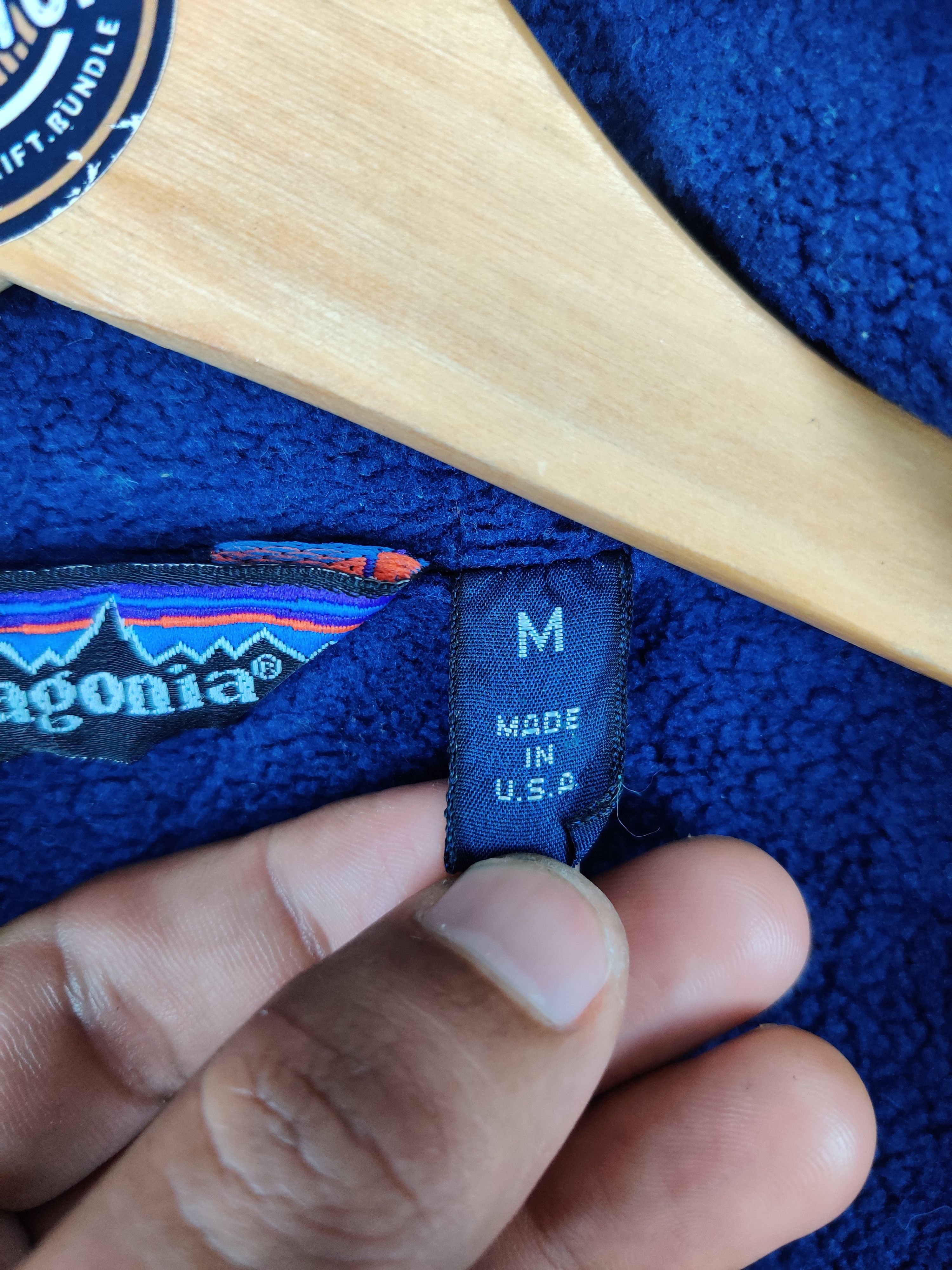 Patagonia Vintage Thrashed Patagonia Distressed Bomber Jacket Size US M / EU 48-50 / 2 - 14 Thumbnail