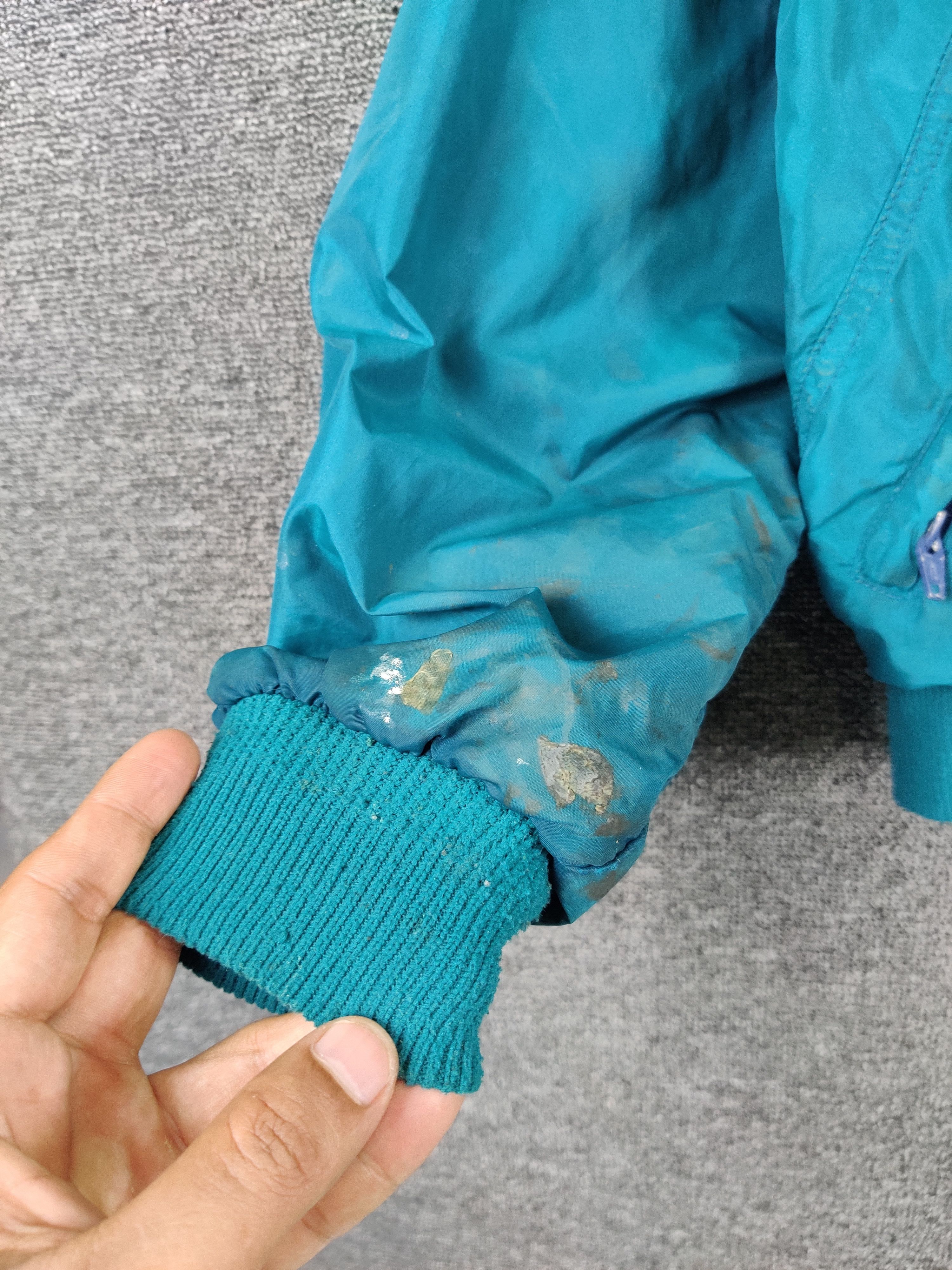 Patagonia Vintage Thrashed Patagonia Distressed Bomber Jacket Size US M / EU 48-50 / 2 - 8 Thumbnail