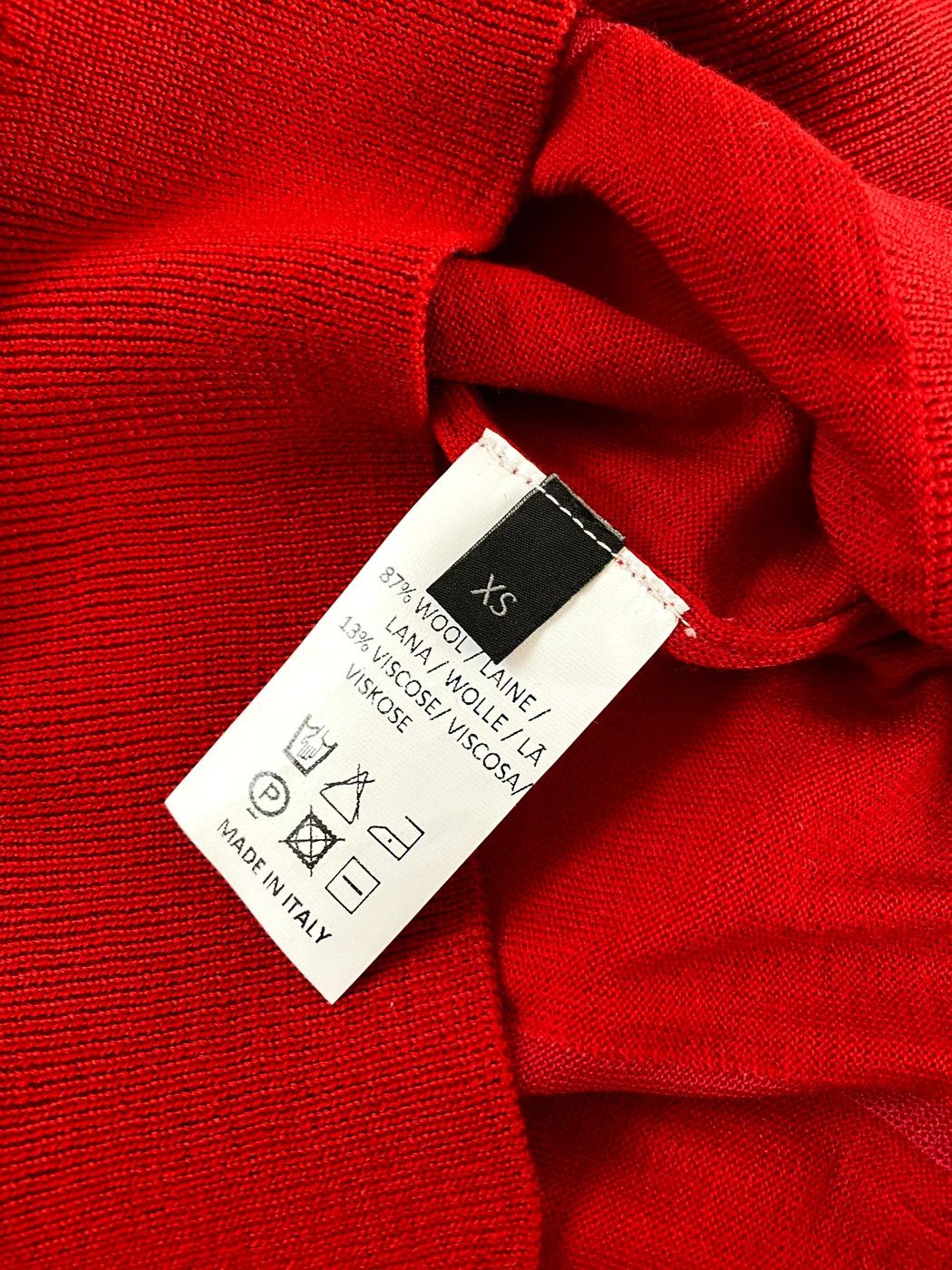 Kiko Kostadinov ⚡️QUICK SALE⚡️Mackintosh by Kiko Red V-Neck Thin Knit Size US XS / EU 42 / 0 - 5 Thumbnail