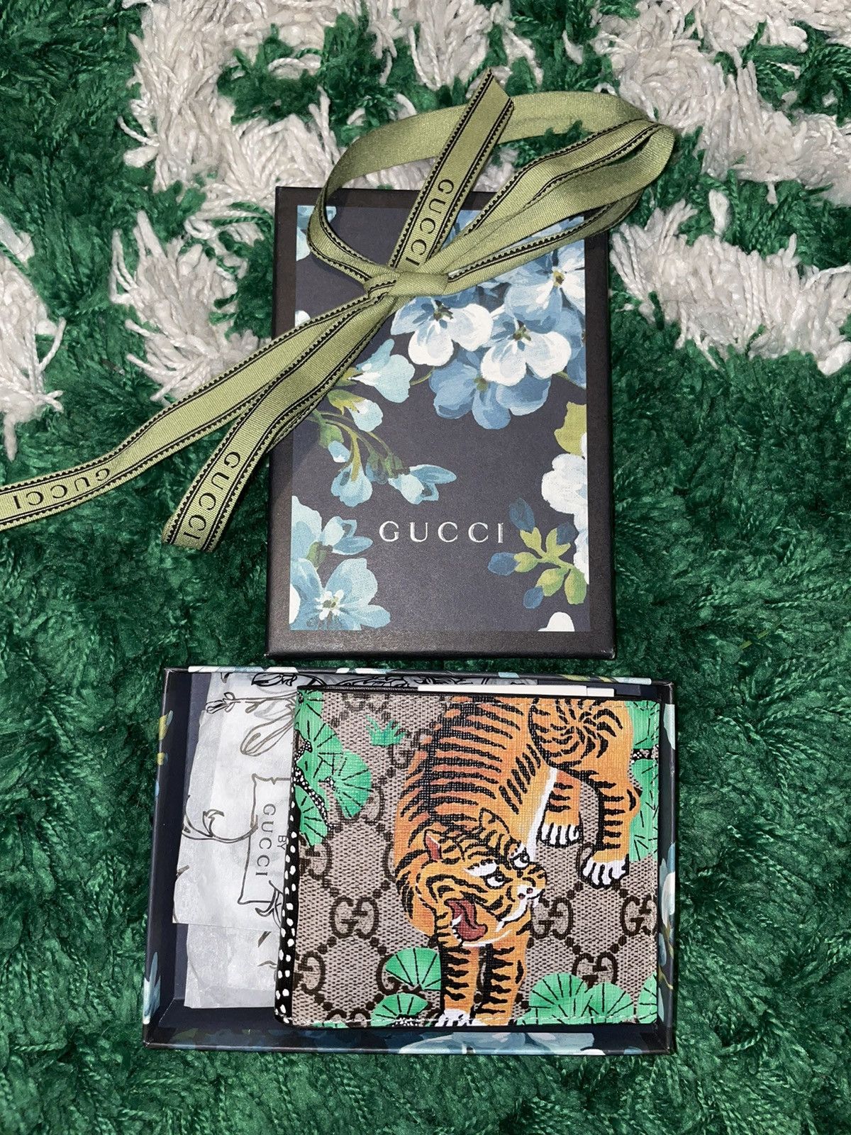 Tiger best sale gucci wallet