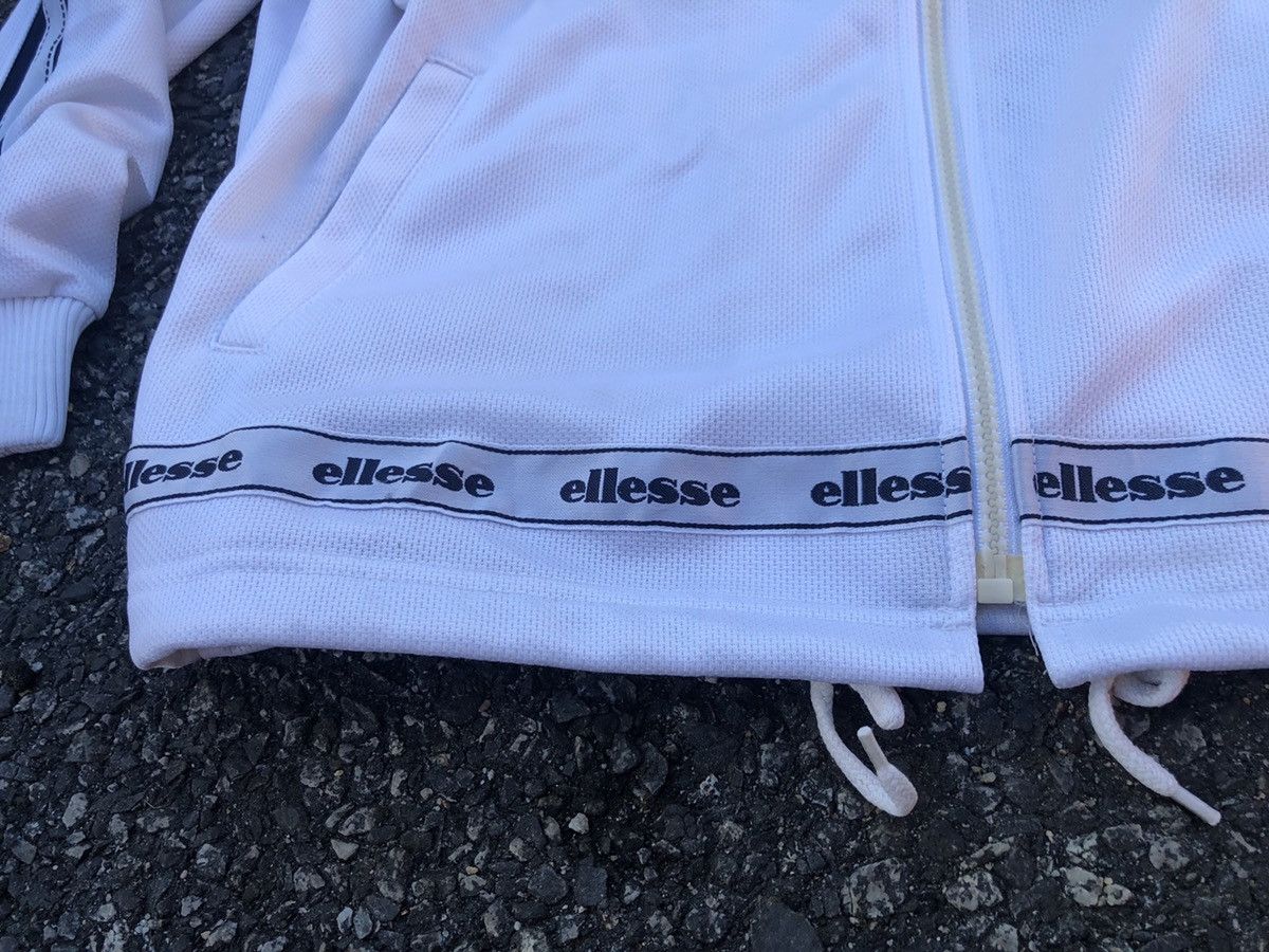 Ellesse × Japanese Brand × Vintage Vintage original Ellesse Side tape jacket made in Italy Size US L / EU 52-54 / 3 - 3 Thumbnail