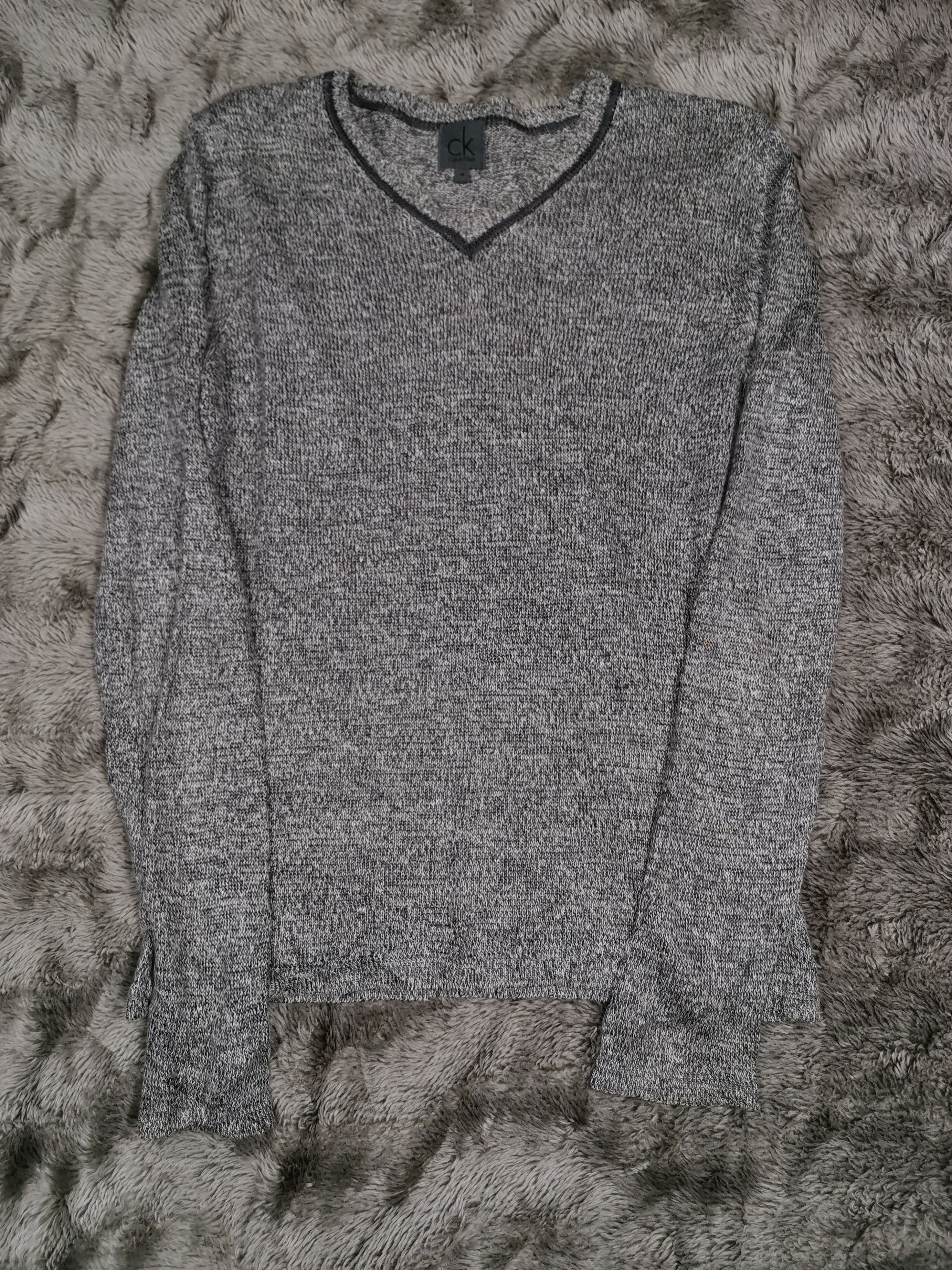 Calvin Klein Vintage Calvin Klein V Neck Knitwear Size US M / EU 48-50 / 2 - 1 Thumbnail