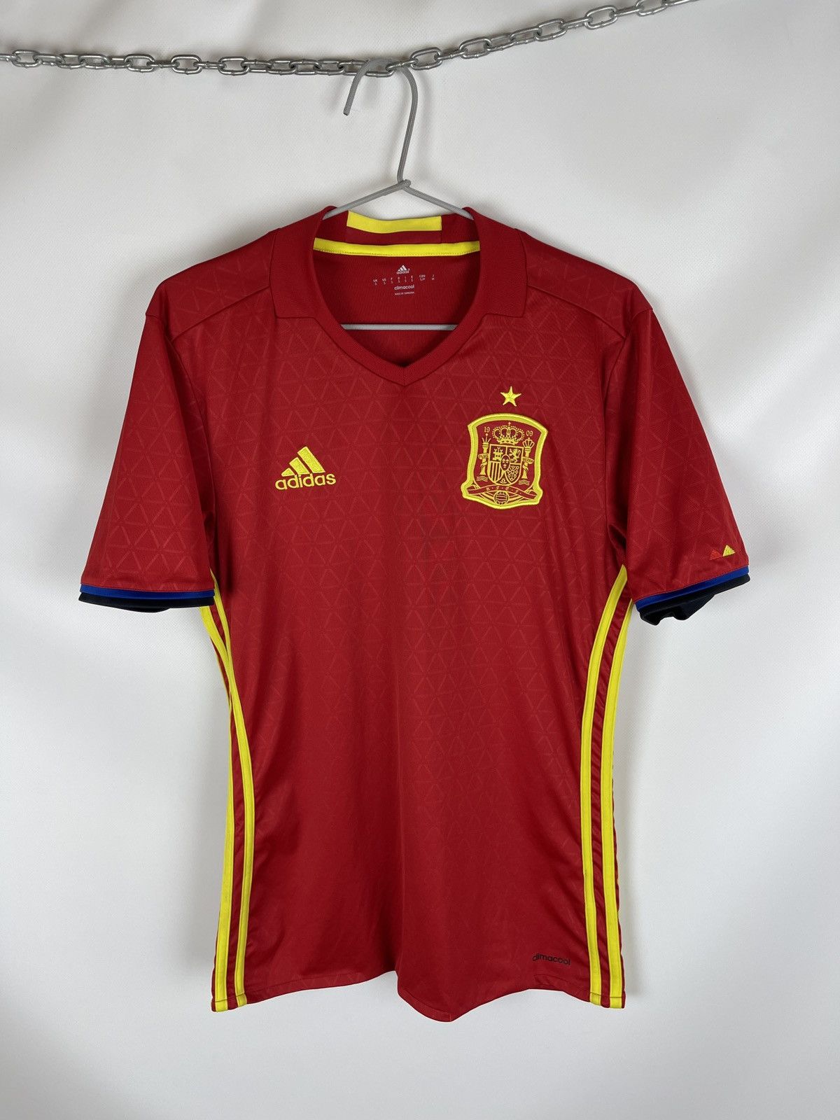 Adidas Adidas Spain 2015 2016 home soccer jersey football shirt Size US S / EU 44-46 / 1 - 1 Thumbnail