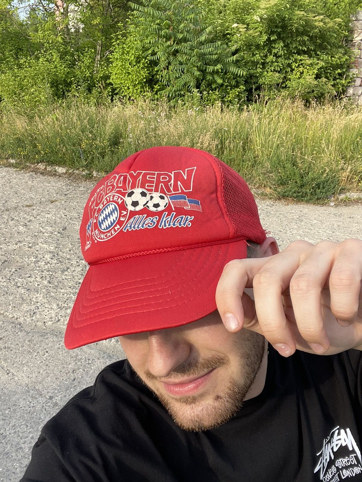 Vintage red cap FC Bayern Munchen football Alles Klar