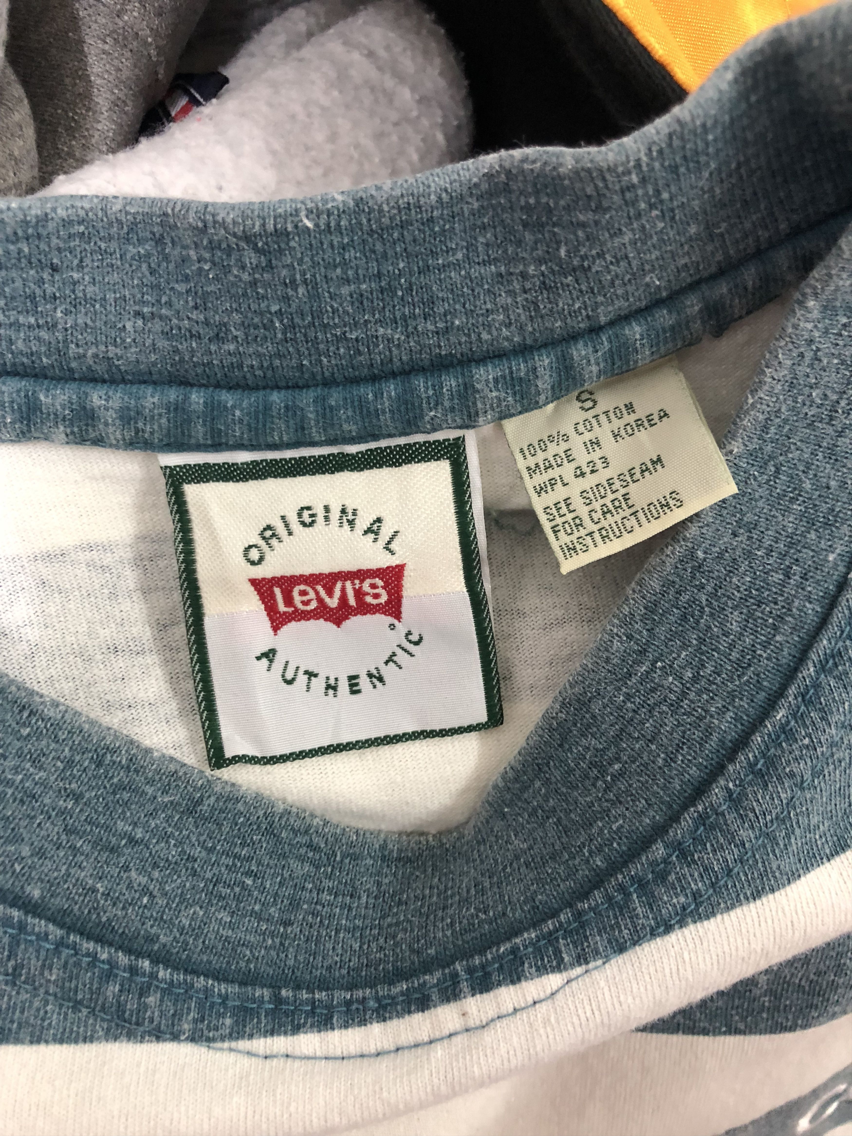 Levi's × Vintage 90s Levi's Embroidery Spell Out Border Striped t shirt Size US M / EU 48-50 / 2 - 10 Thumbnail