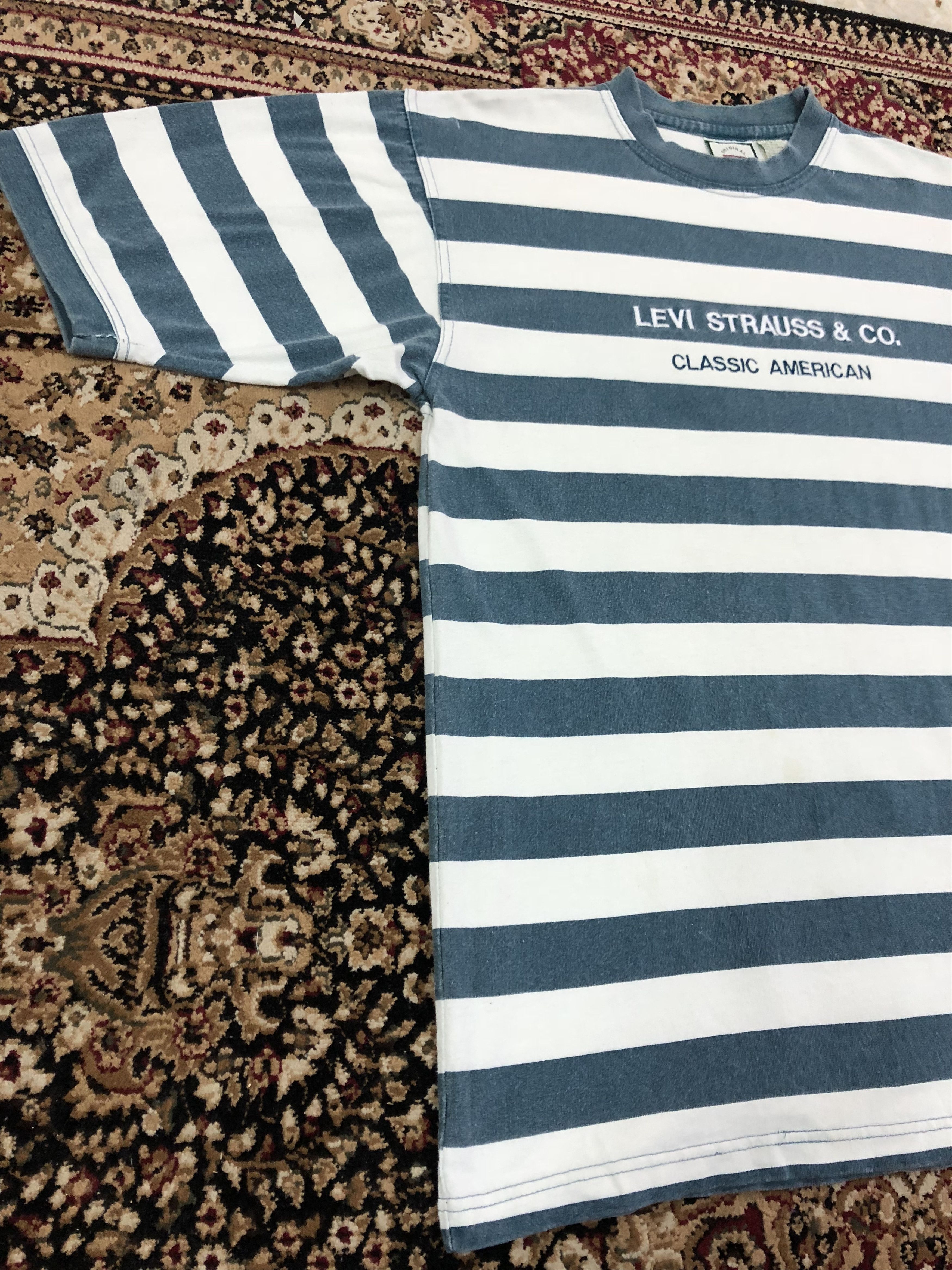 Levi's × Vintage 90s Levi's Embroidery Spell Out Border Striped t shirt Size US M / EU 48-50 / 2 - 6 Thumbnail