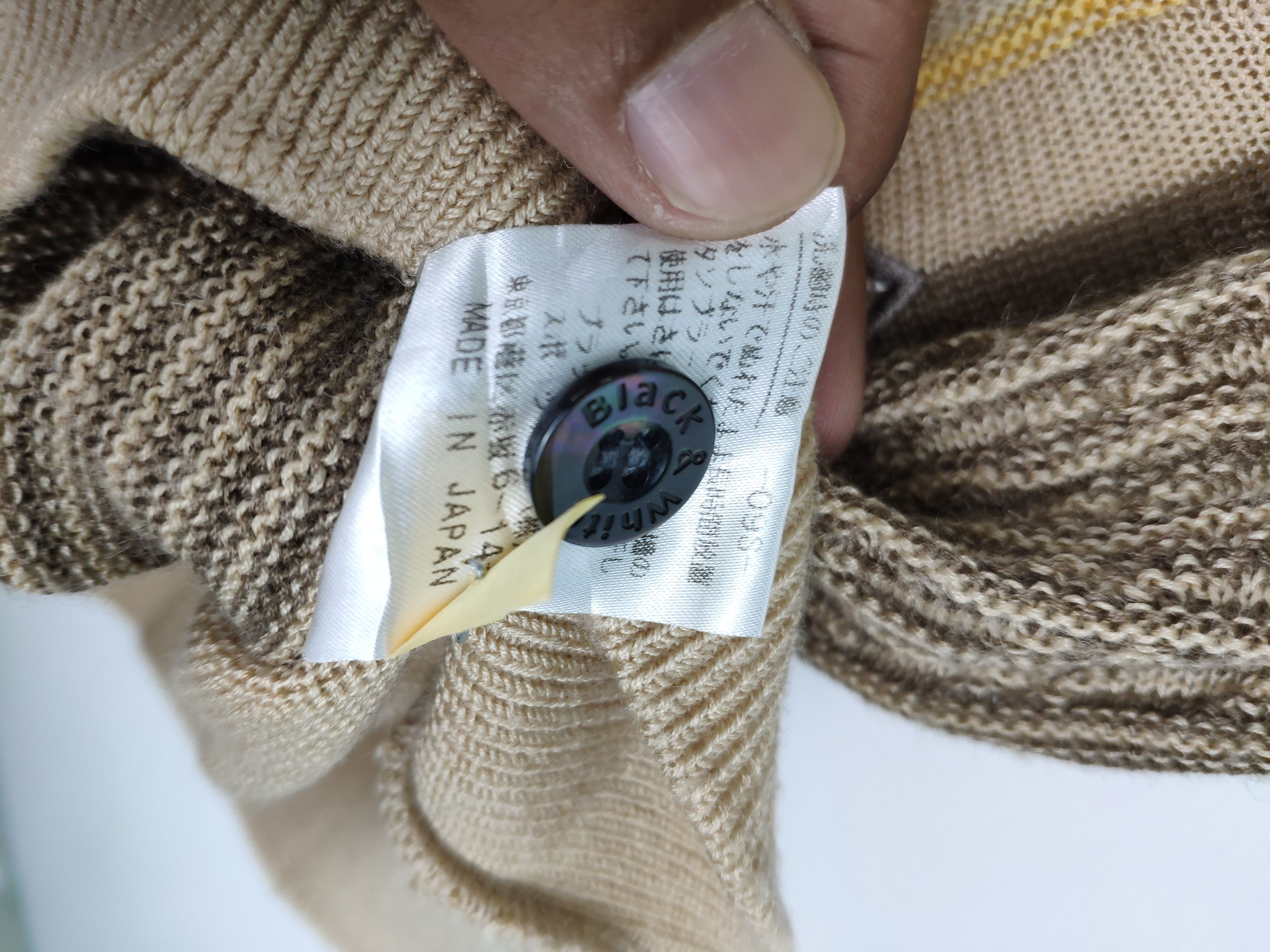 Aran Isles Knitwear × Japanese Brand × Vintage Vintage Knit Vest Cardigan Sweater Black & White Size US M / EU 48-50 / 2 - 7 Thumbnail