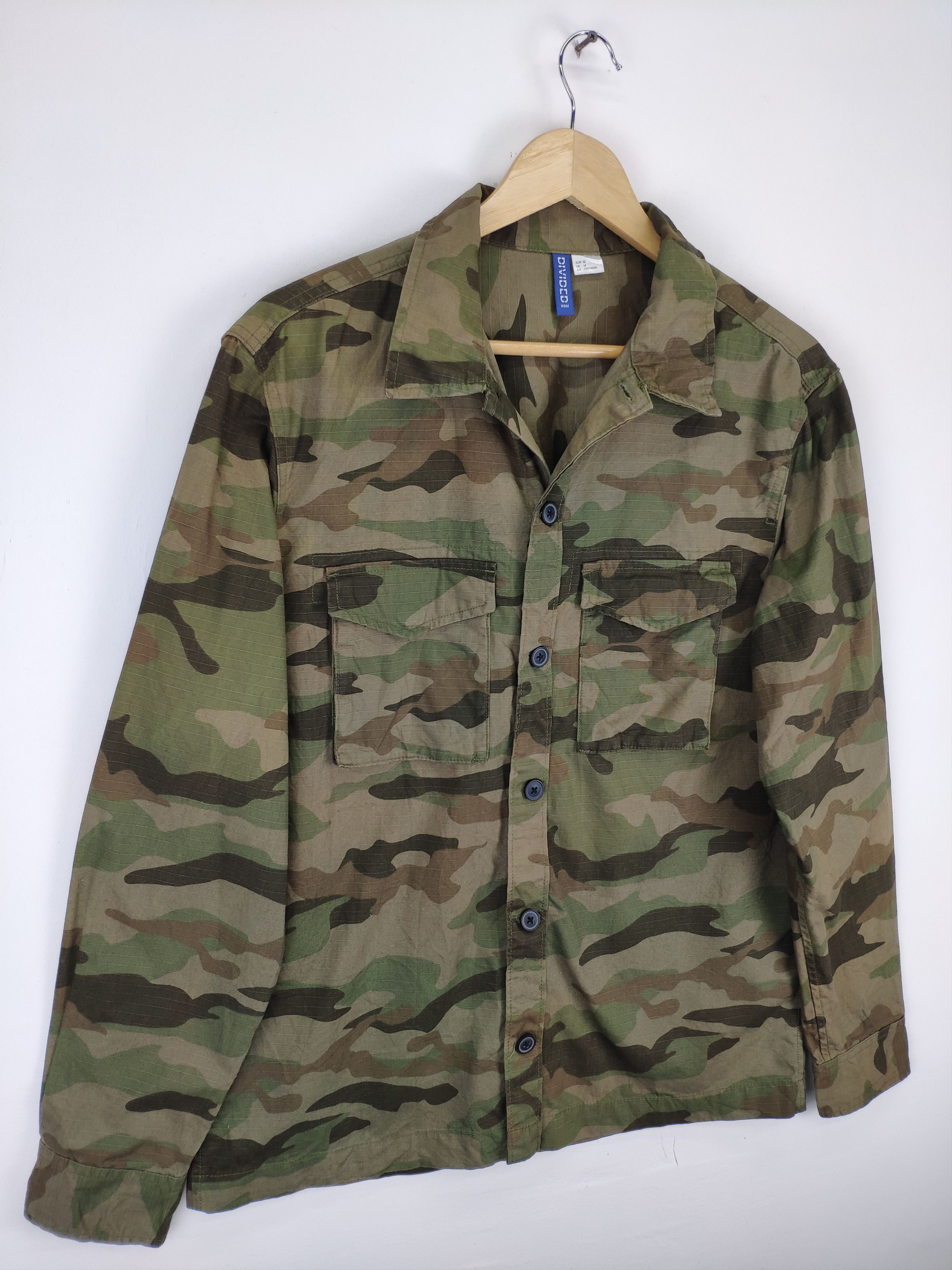 Divided H&M Divided Camouflage Shirt Button Up Size US M / EU 48-50 / 2 - 7 Thumbnail