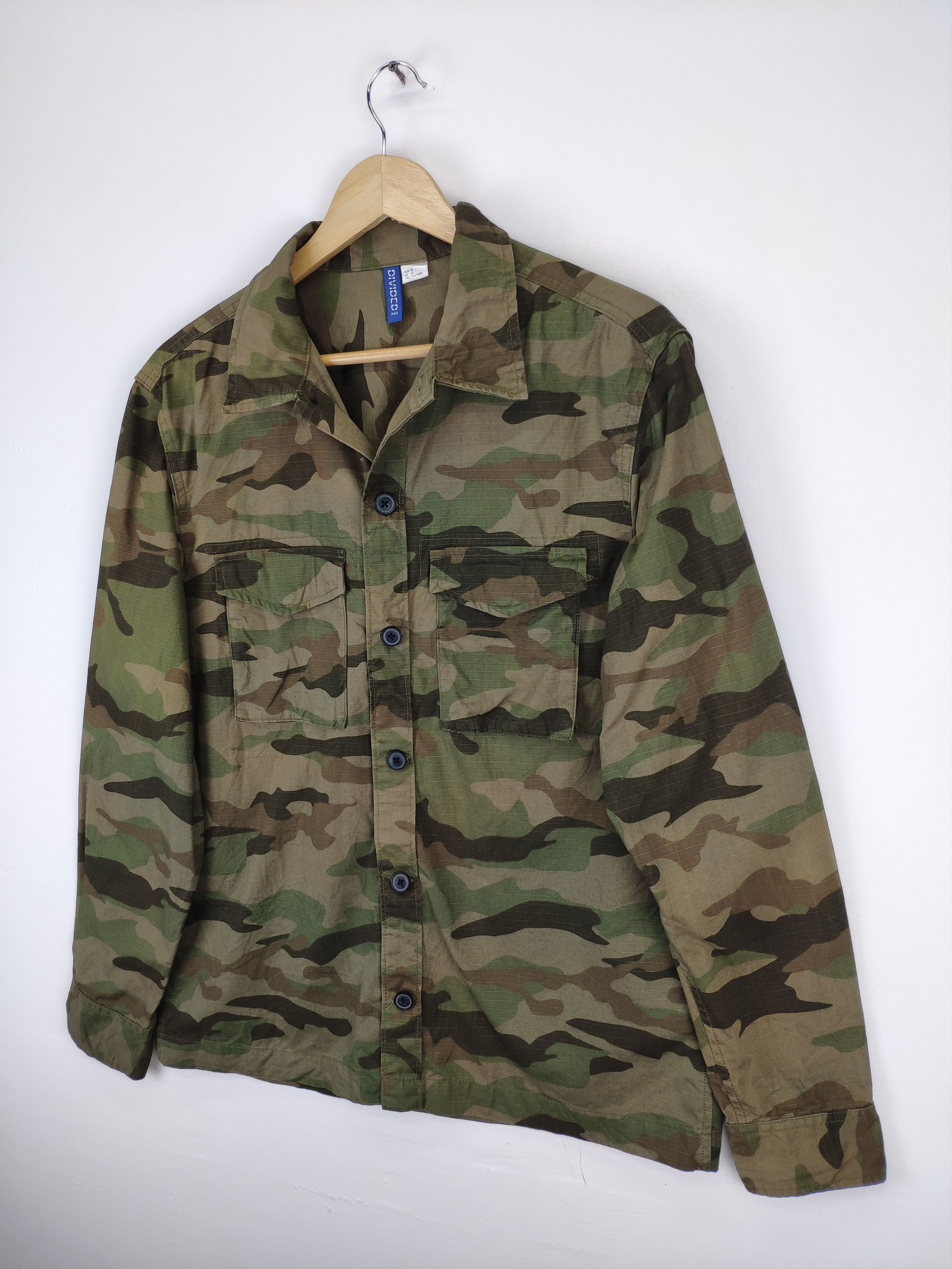Divided H&M Divided Camouflage Shirt Button Up Size US M / EU 48-50 / 2 - 6 Thumbnail