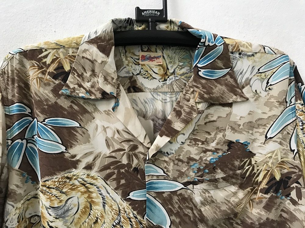 Sun Surf × Toyo Enterprises Sun Surf Japan Roaring Big Bengal Tiger Rayon Aloha Shirt Size US S / EU 44-46 / 1 - 5 Thumbnail