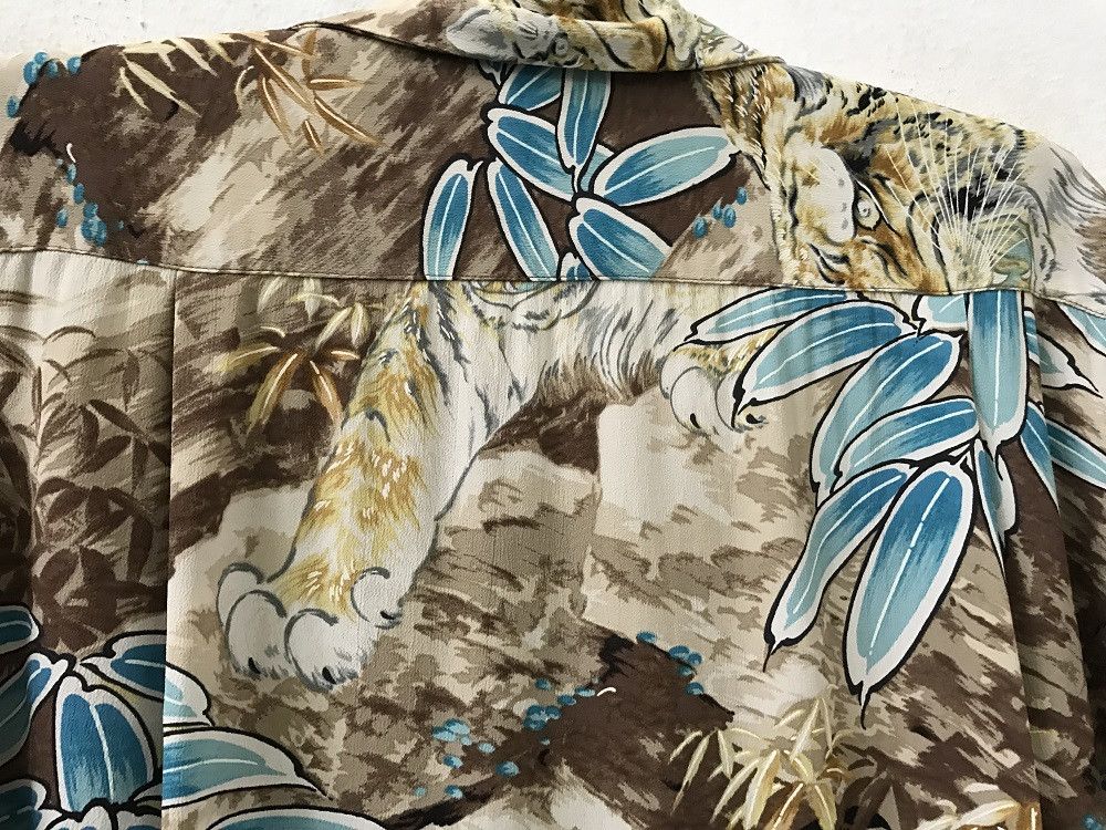 Sun Surf × Toyo Enterprises Sun Surf Japan Roaring Big Bengal Tiger Rayon Aloha Shirt Size US S / EU 44-46 / 1 - 8 Thumbnail