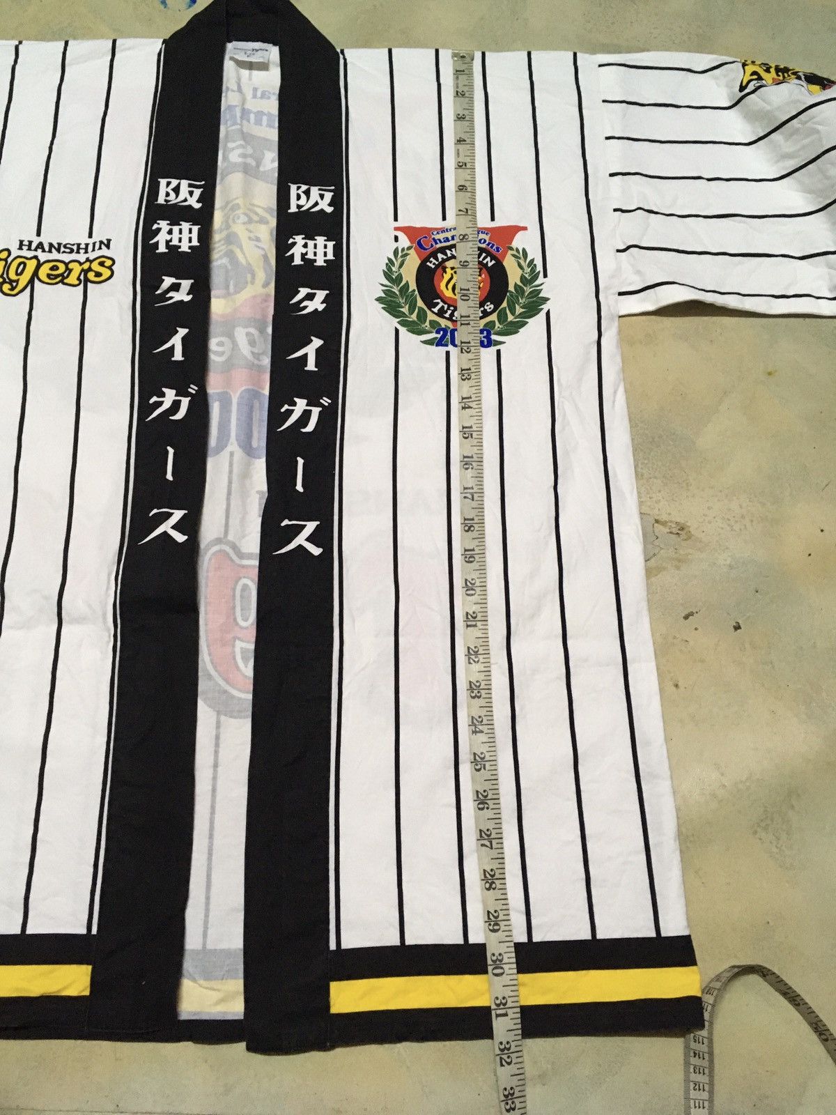 Japanese Brand Japanese Brand Kimono Hanshin Tigers MLB Team Size US L / EU 52-54 / 3 - 10 Thumbnail