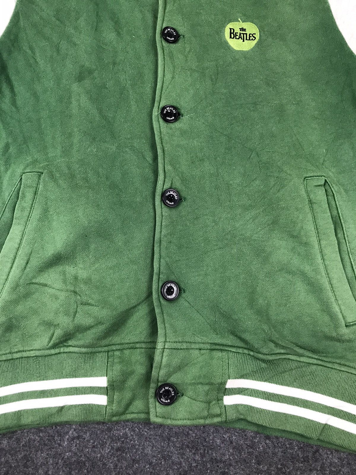 Band Tees × Japanese Brand × Vintage Vintage The beatles buttons jacket with hoodie Size US M / EU 48-50 / 2 - 7 Thumbnail