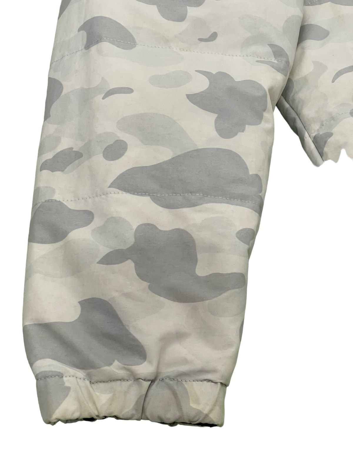 Bape × Nigo Reversible Bape First Camo Down Jacket Bathing Ape 4🟩5 Size US L / EU 52-54 / 3 - 14 Thumbnail