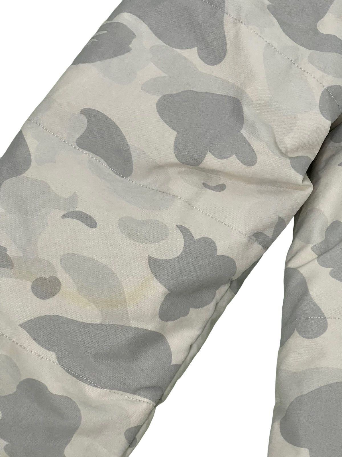 Bape × Nigo Reversible Bape First Camo Down Jacket Bathing Ape 4🟩5 Size US L / EU 52-54 / 3 - 20 Thumbnail