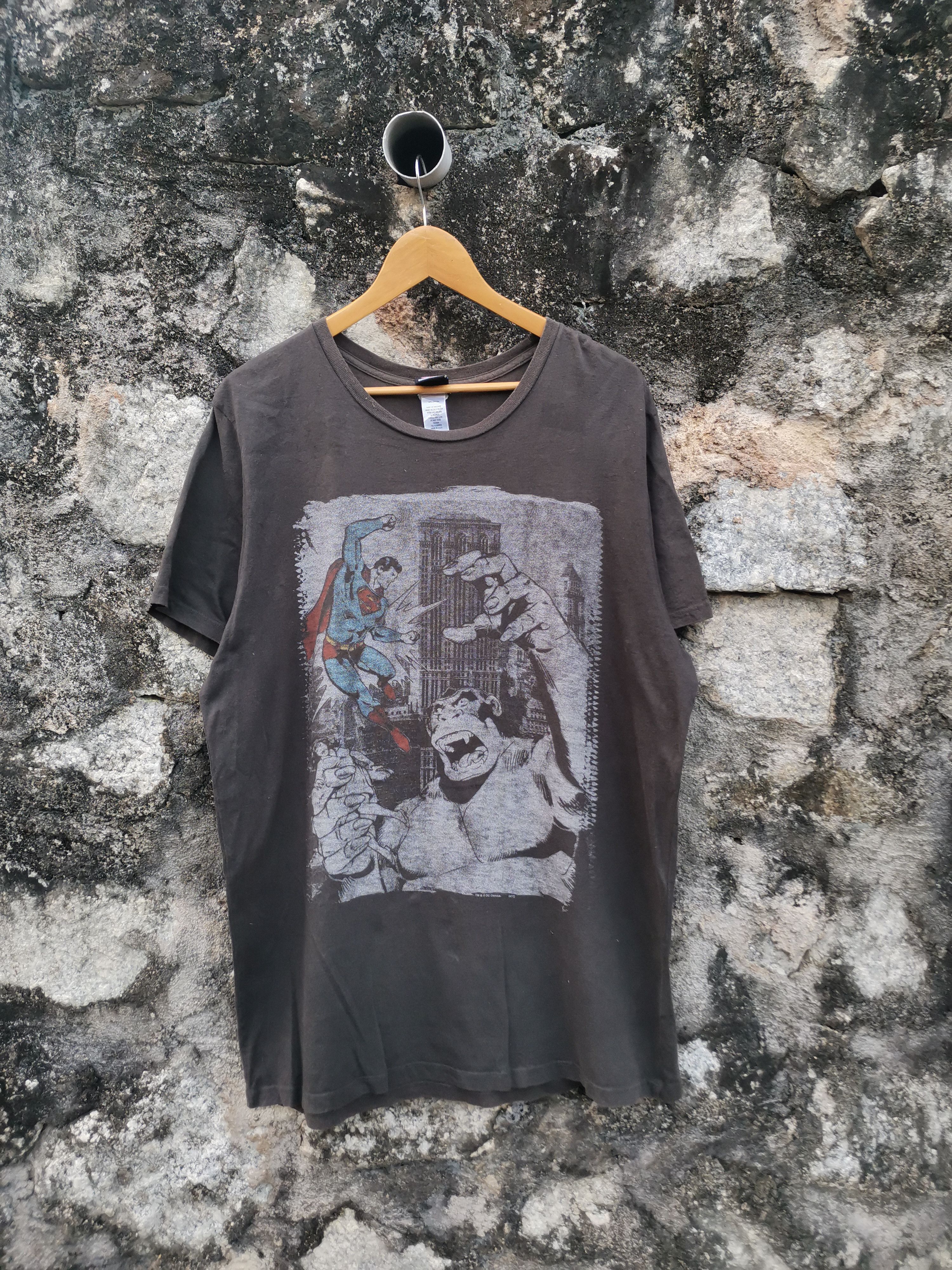 image of Dc Comics x Vintage 90's Superman Tshirt Sun Faded in Black, Men's (Size XL)