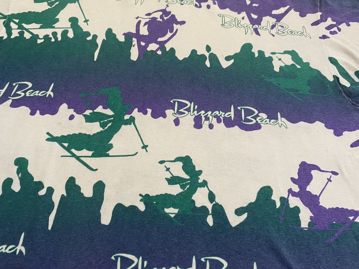 Disney × Mickey Mouse × Vintage VINTAGE BLIZZARD BEACH DISNEY CARTOON FULL PRINT DESIGN Size US XL / EU 56 / 4 - 4 Thumbnail