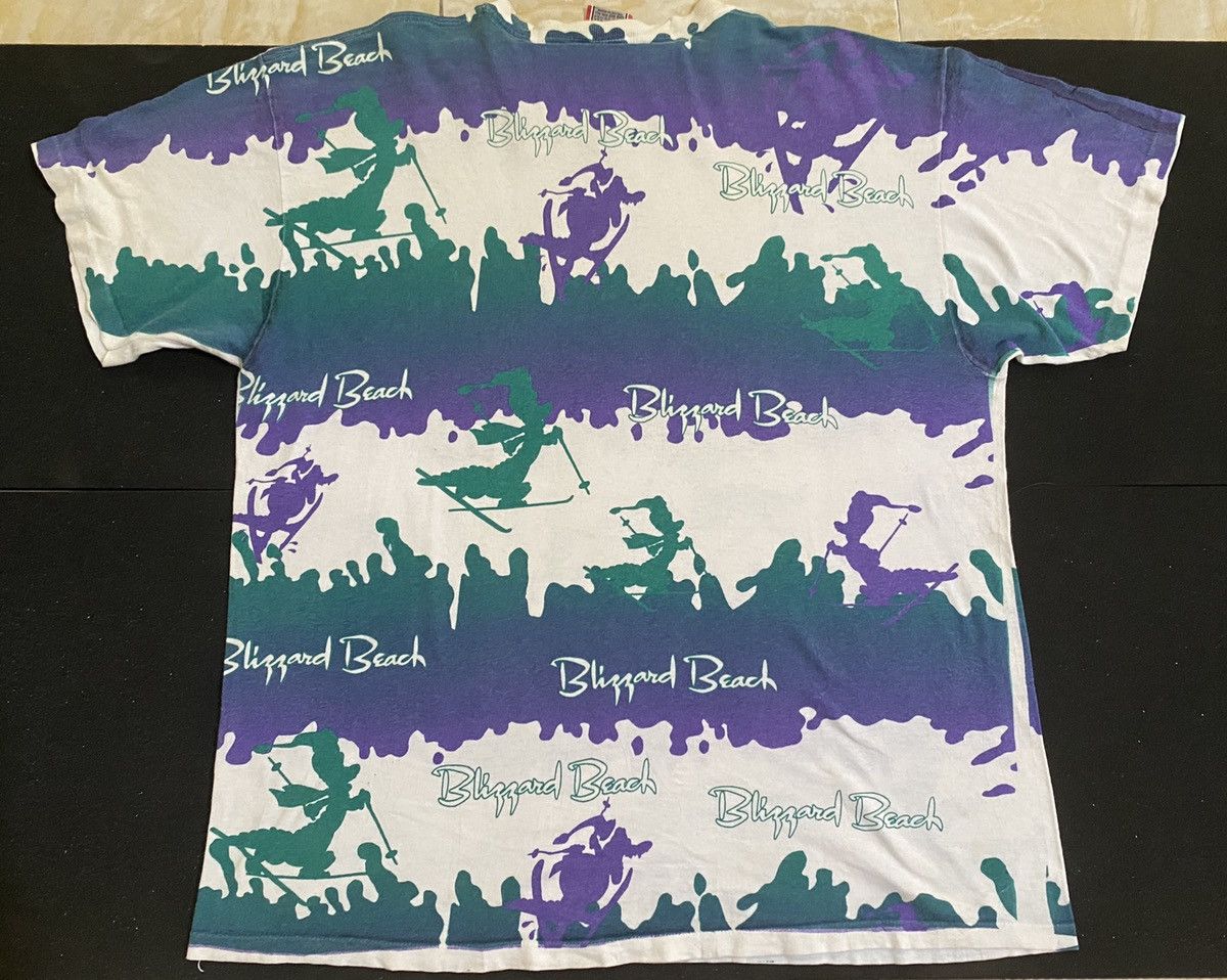 Disney × Mickey Mouse × Vintage VINTAGE BLIZZARD BEACH DISNEY CARTOON FULL PRINT DESIGN Size US XL / EU 56 / 4 - 2 Thumbnail
