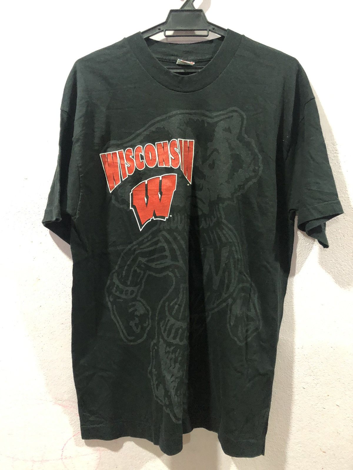 Image of American College x Made In USA Vintage Wisconsin Single Stich Made In Usa Tshirt in Black (Size Lar