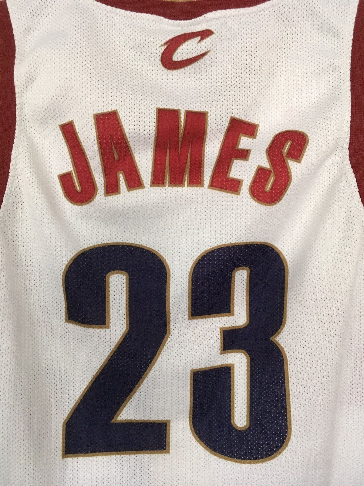 Champion × NBA × Vintage LeBron James Cleveland Cavaliers Jersey 23 Champion NBA Cavs Size US XS / EU 42 / 0 - 5 Thumbnail