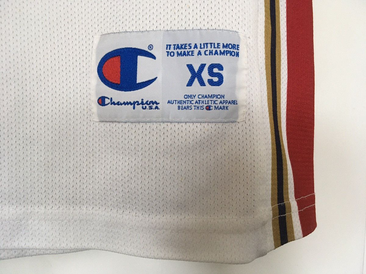 Champion × NBA × Vintage LeBron James Cleveland Cavaliers Jersey 23 Champion NBA Cavs Size US XS / EU 42 / 0 - 6 Thumbnail