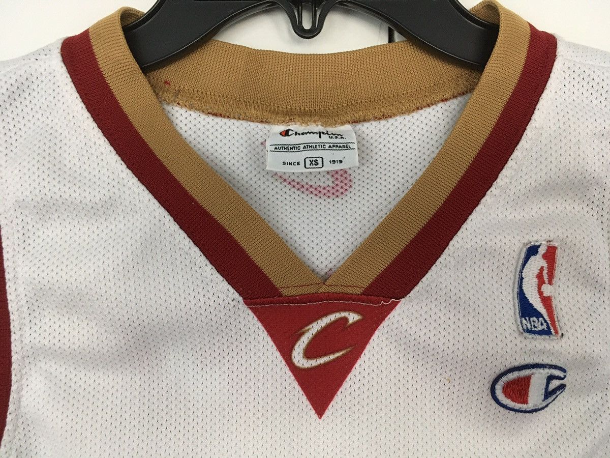 Champion × NBA × Vintage LeBron James Cleveland Cavaliers Jersey 23 Champion NBA Cavs Size US XS / EU 42 / 0 - 3 Thumbnail