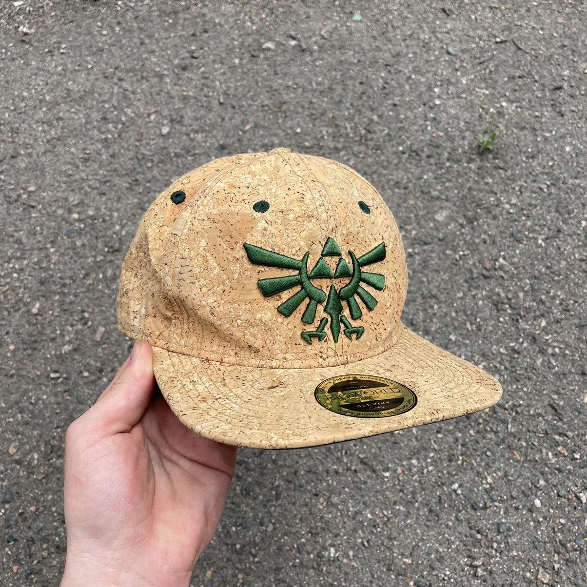 Vintage Vintage Y2K Zelda Triforce Faded SnapBack Hat Streetwear OS Size ONE SIZE - 2 Thumbnail